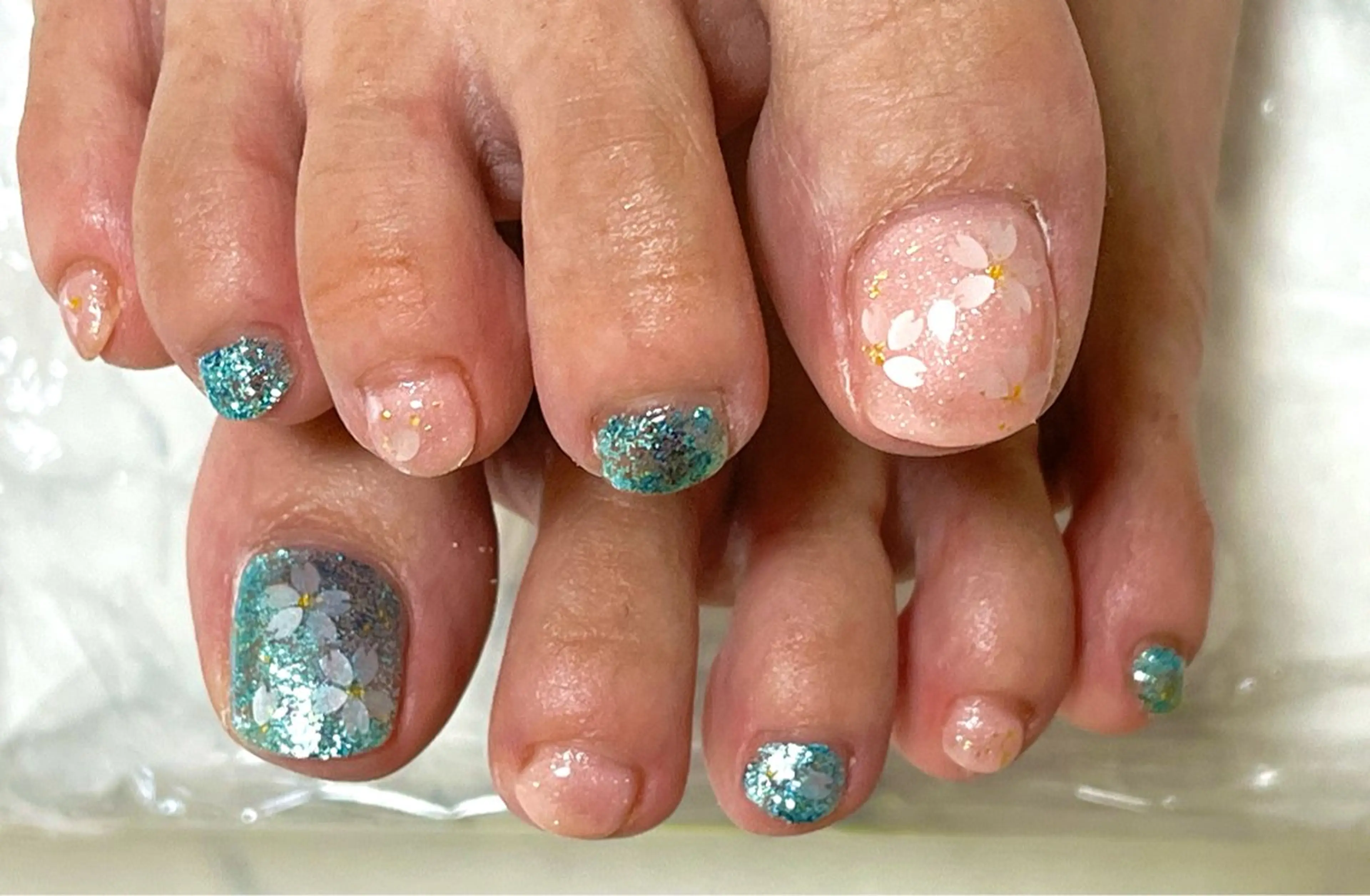 フットジェル【定額デザイン】1️⃣シンプルアートコースの写真