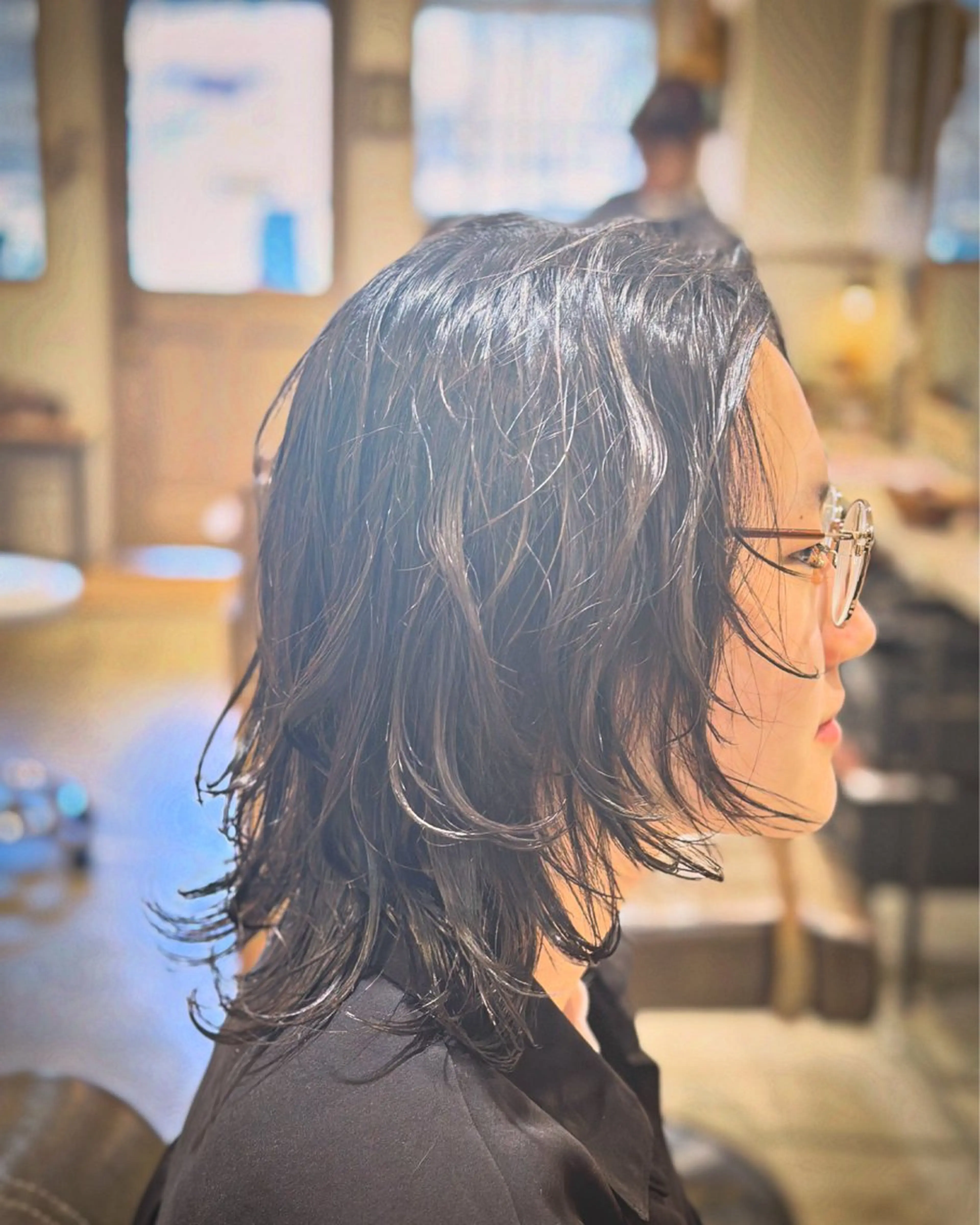 ミディアム レイヤーカット ウルフカット ウルフレイヤー カット ショート／透明感 カラー加治竜汰💡のヘアスタイル