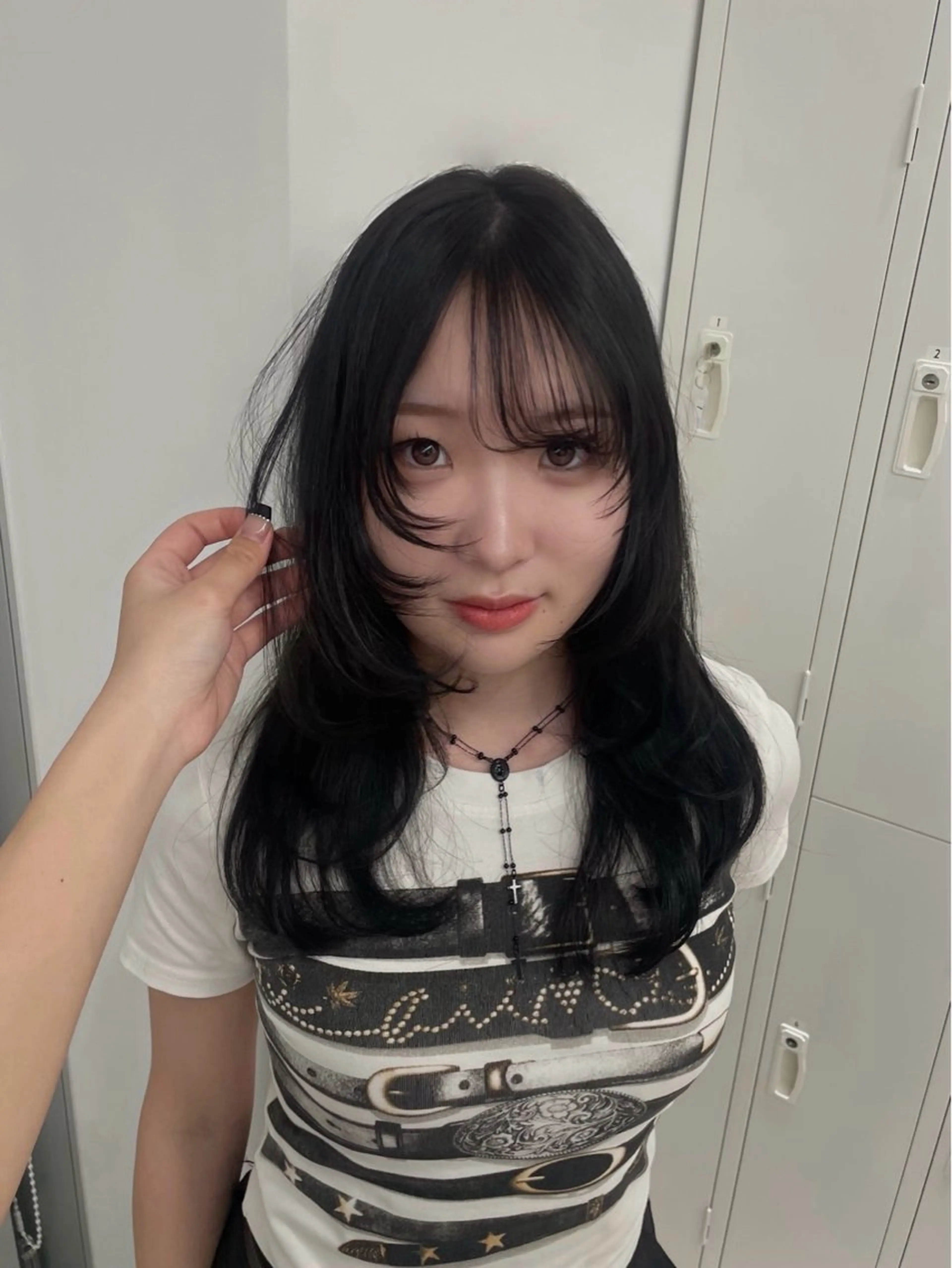 セミロング SLASHスラッシュ 小川花鈴のヘアスタイル
