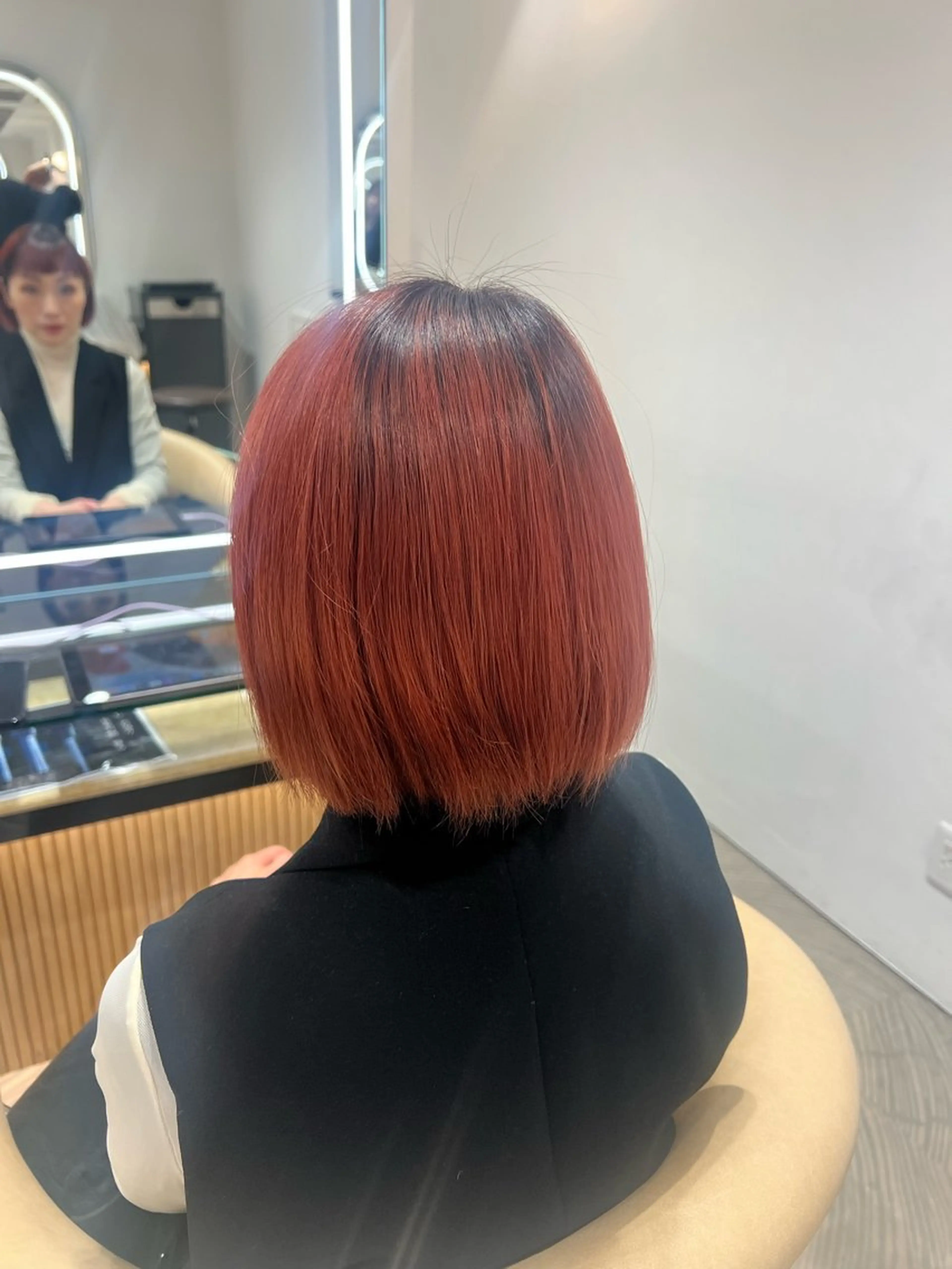 カラー ブリーチ 骨格／顔型／診断／ 伏見／飯味 華菜のヘアスタイル