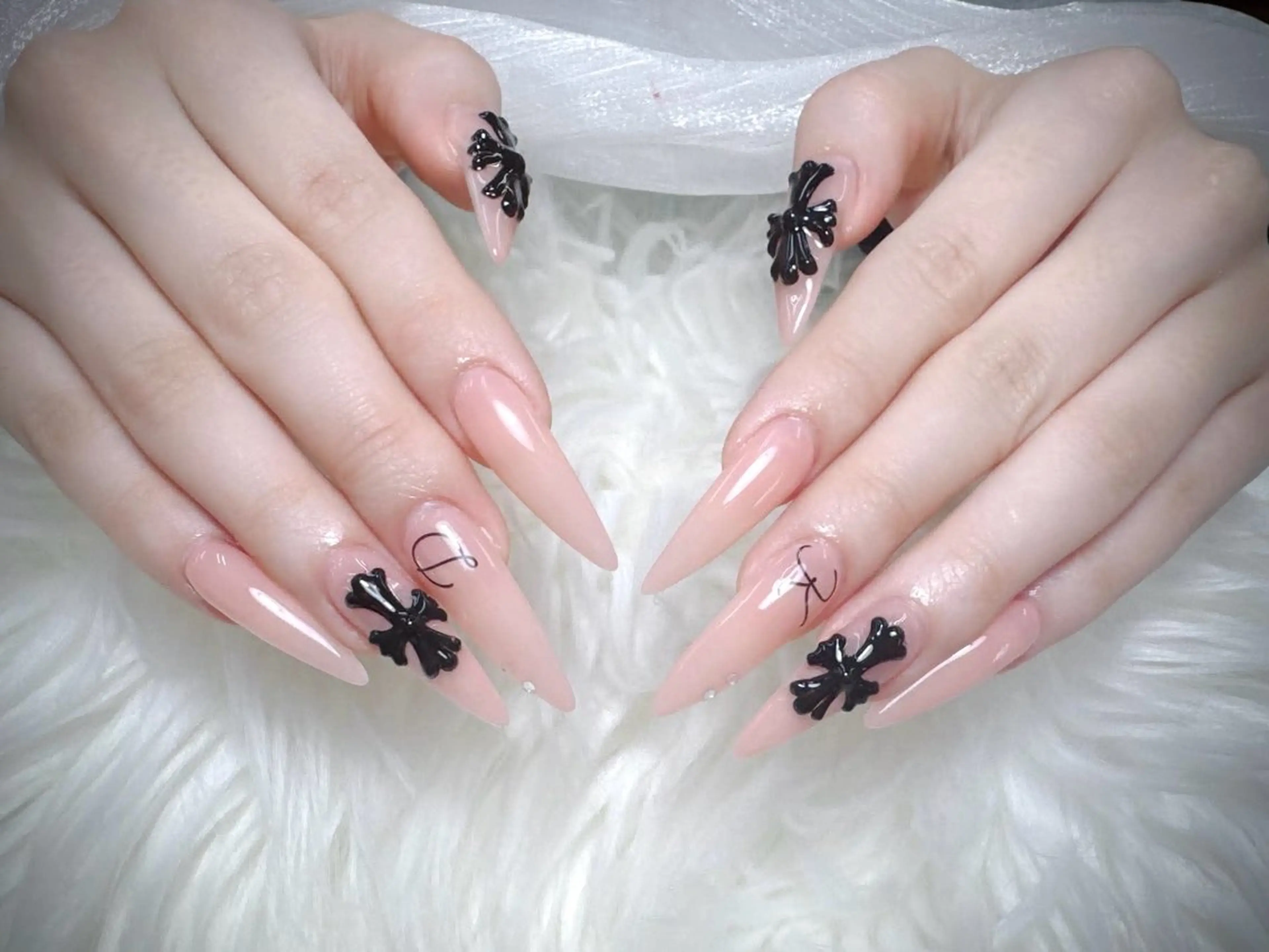 ネイル 長さ出し フットネイル フレンチネイル グラデーション 韓国ネイル ハンドネイル Hana Rose Nailのネイルデザイン