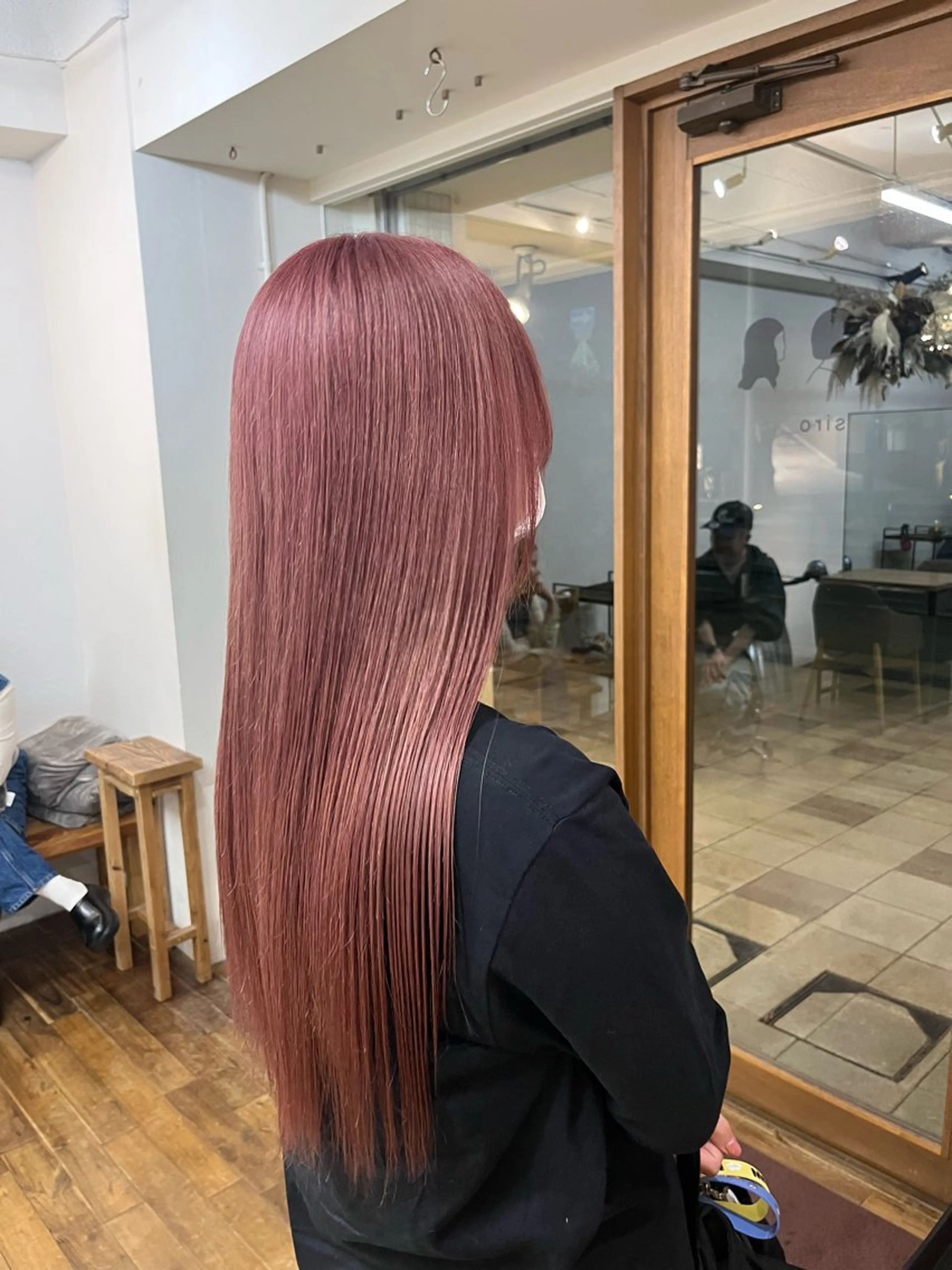 ロング ヘアカラー 三浦 ふたばのヘアスタイル