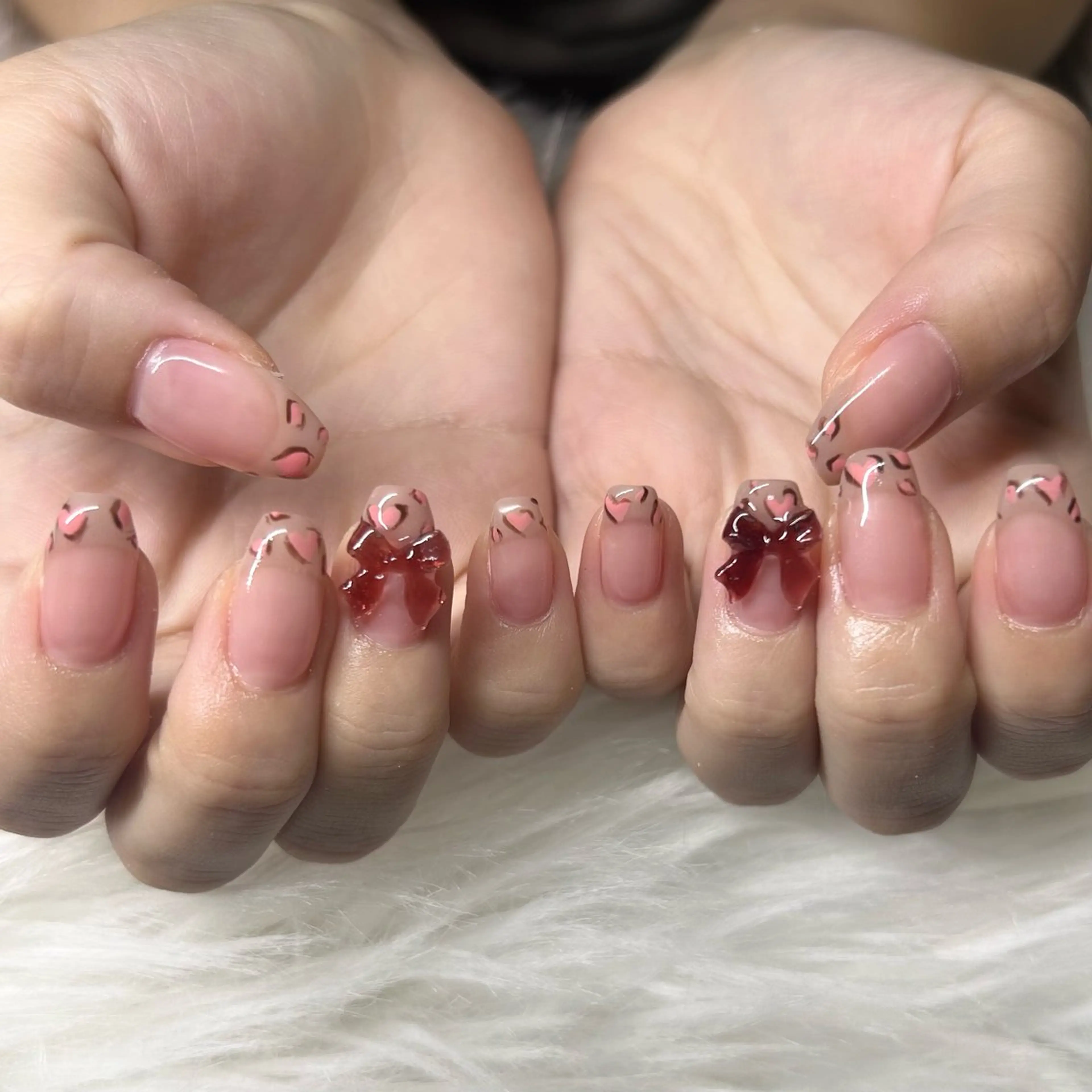 ネイル アニマル柄 フレンチネイル ハート 天野 希綾のネイルデザイン