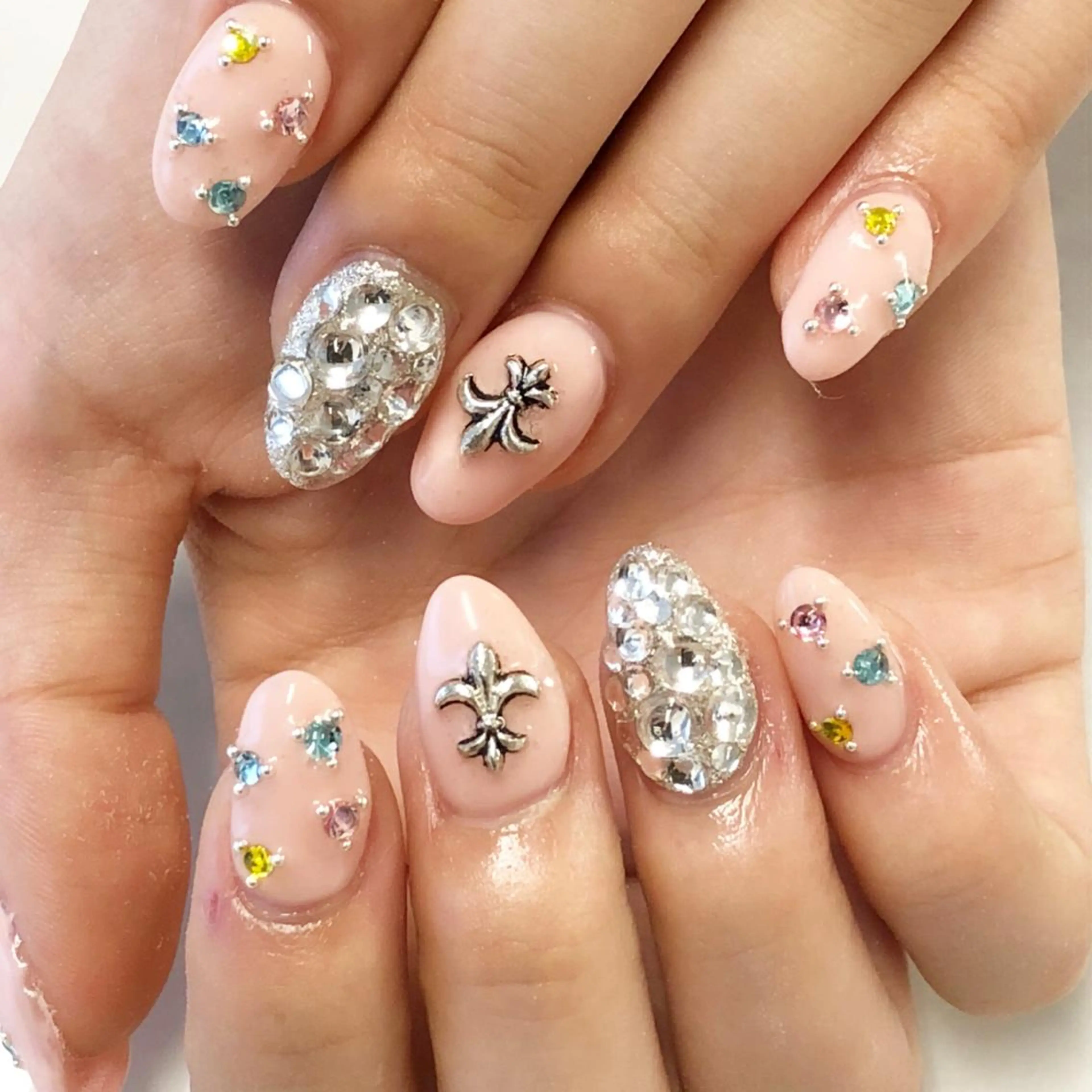 ネイル スカルプネイル KIREIE NAILSのネイルデザイン