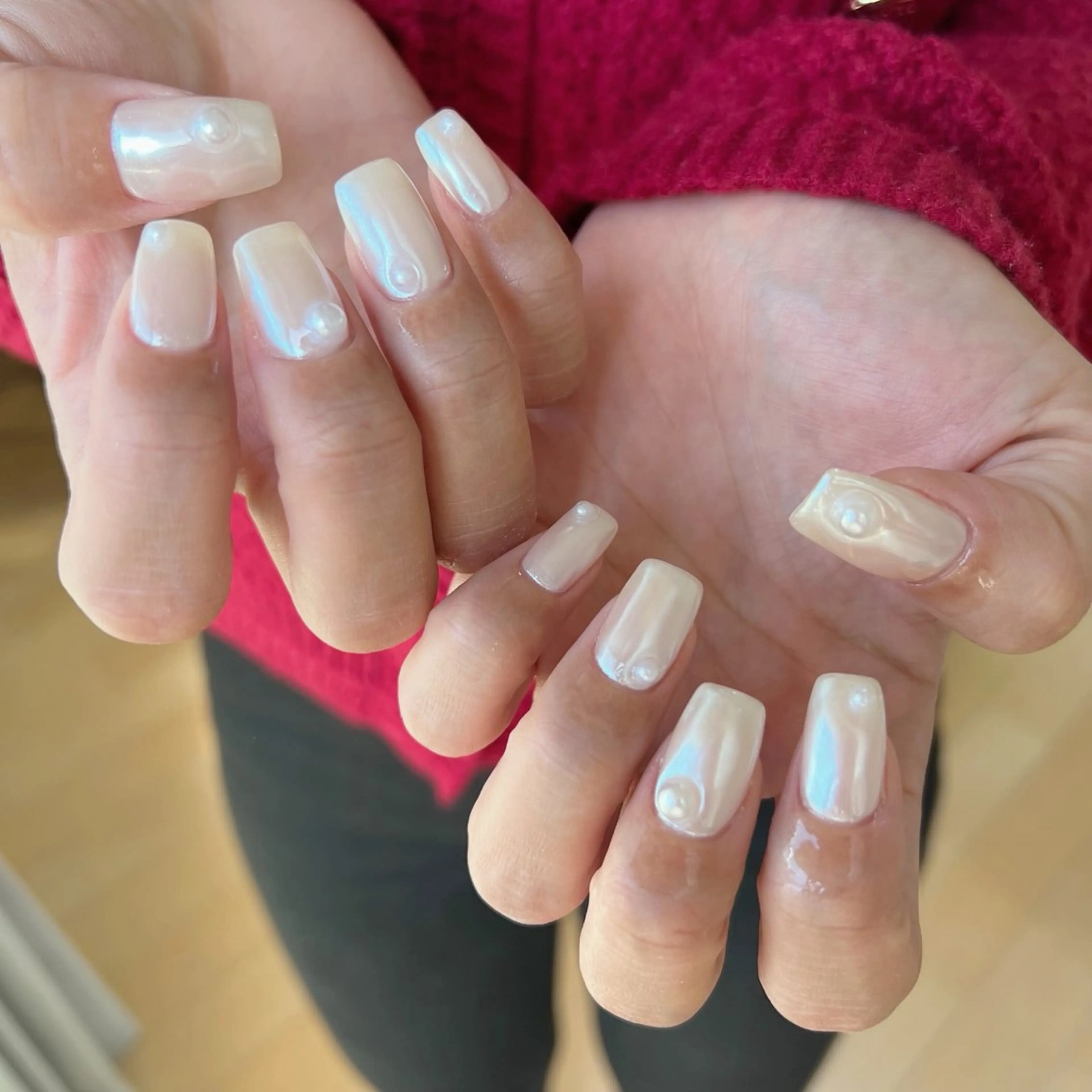 ネイル オーロラネイル ホワイト ハンドネイル 川端 京香のネイルデザイン