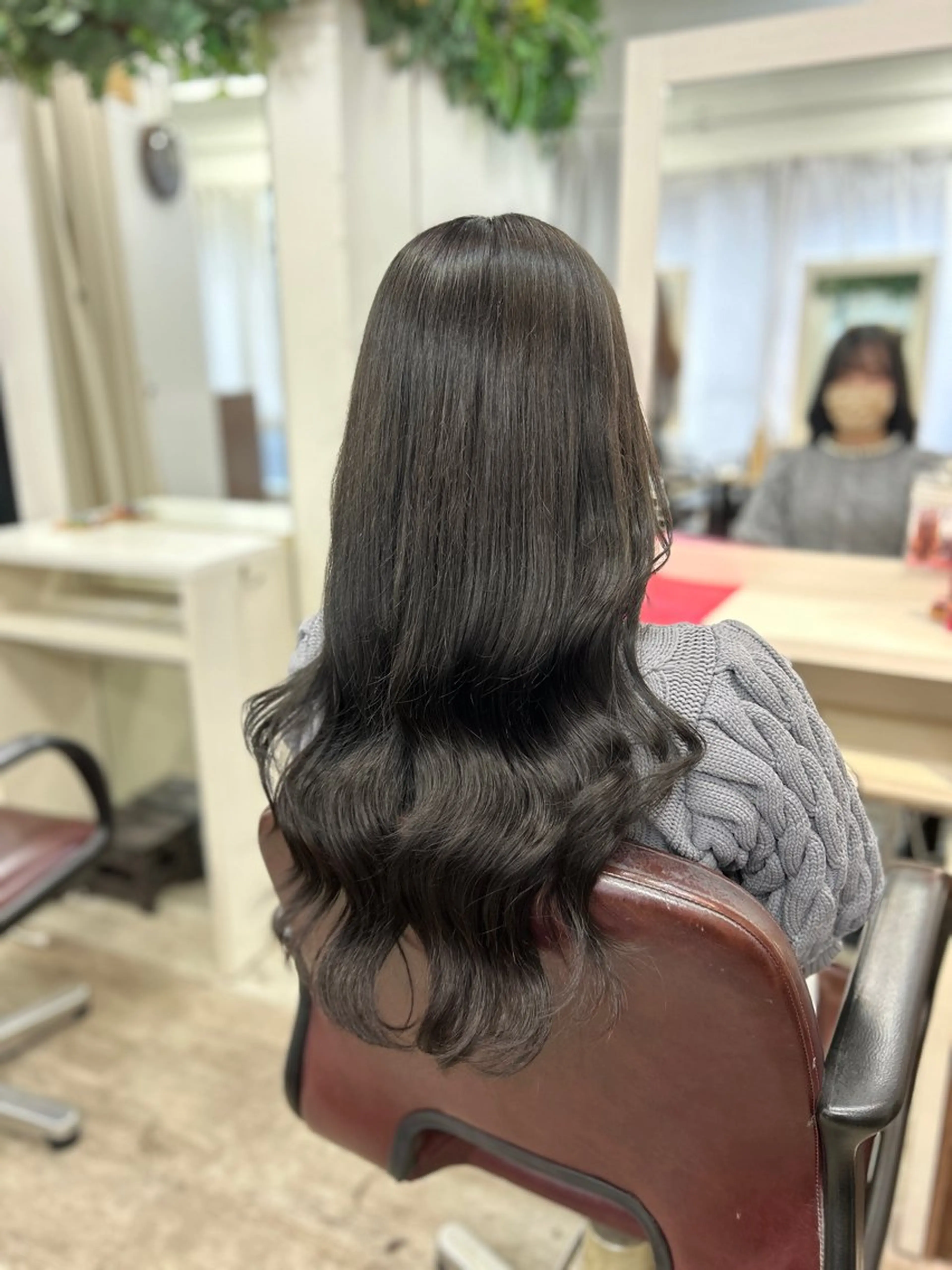 ロング ヘアカラー ヘアセット 韓国ヘア🤍髪質改善 🇰🇷AKANEのヘアスタイル