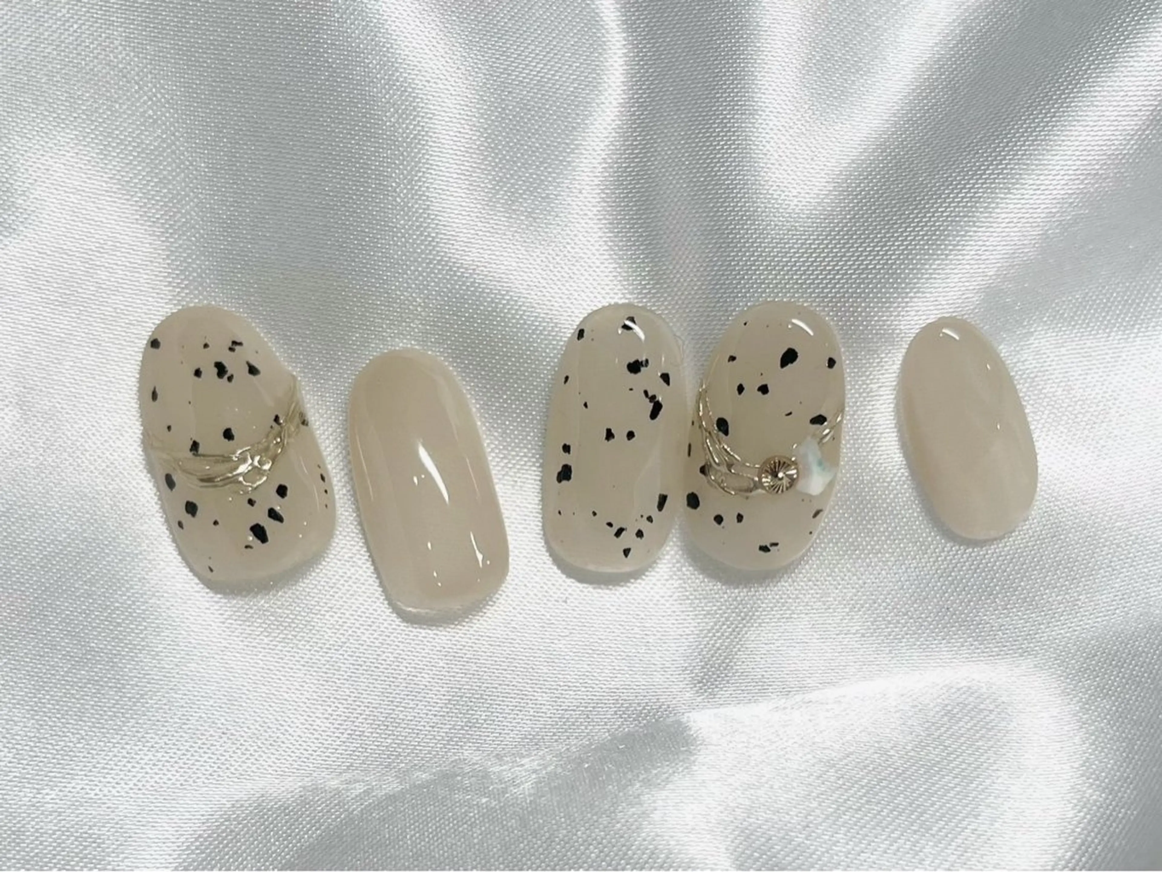 ネイル ハンドネイル Verest 西荻窪のネイルデザイン