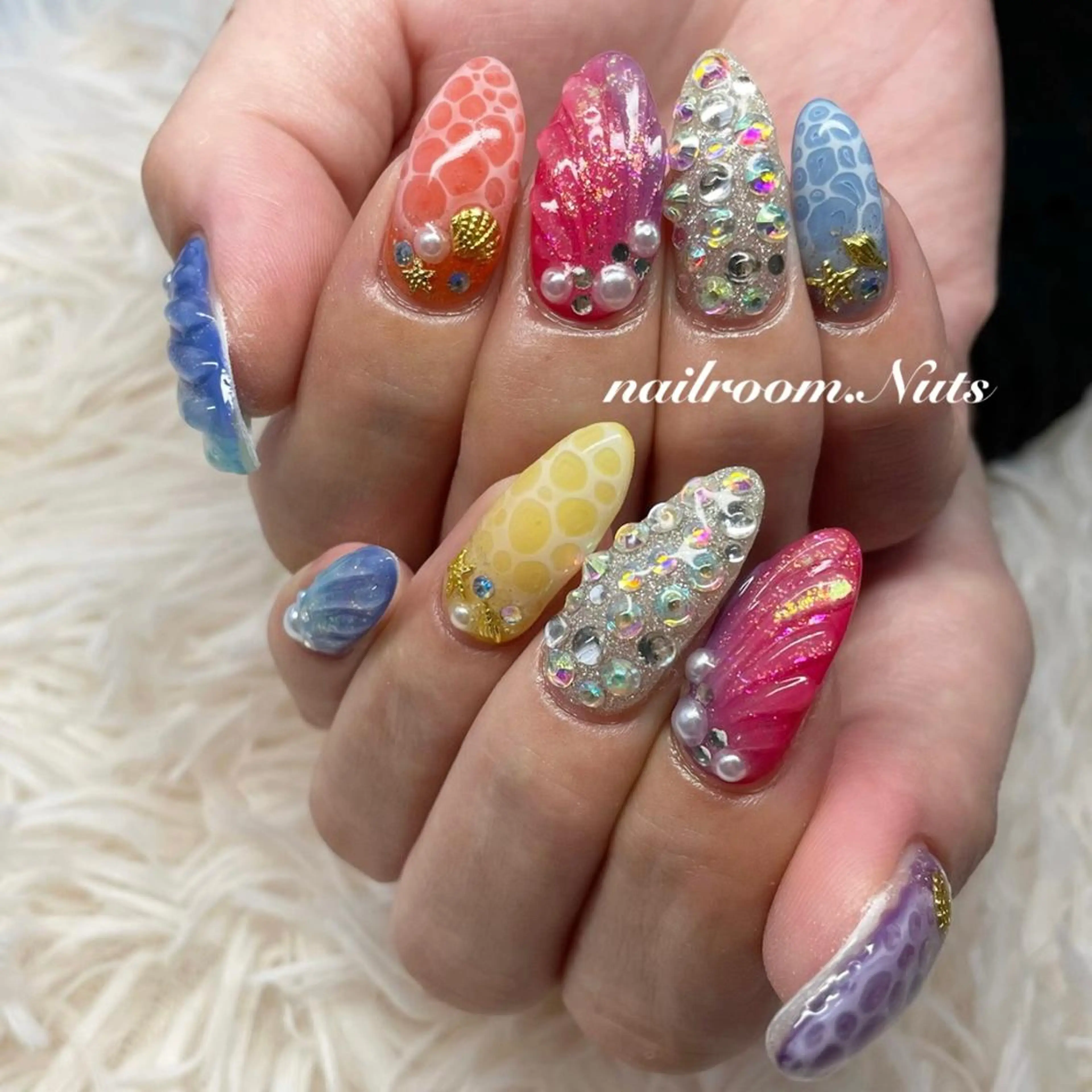 ネイル ハンドネイル nailsalon Nutsのネイルデザイン
