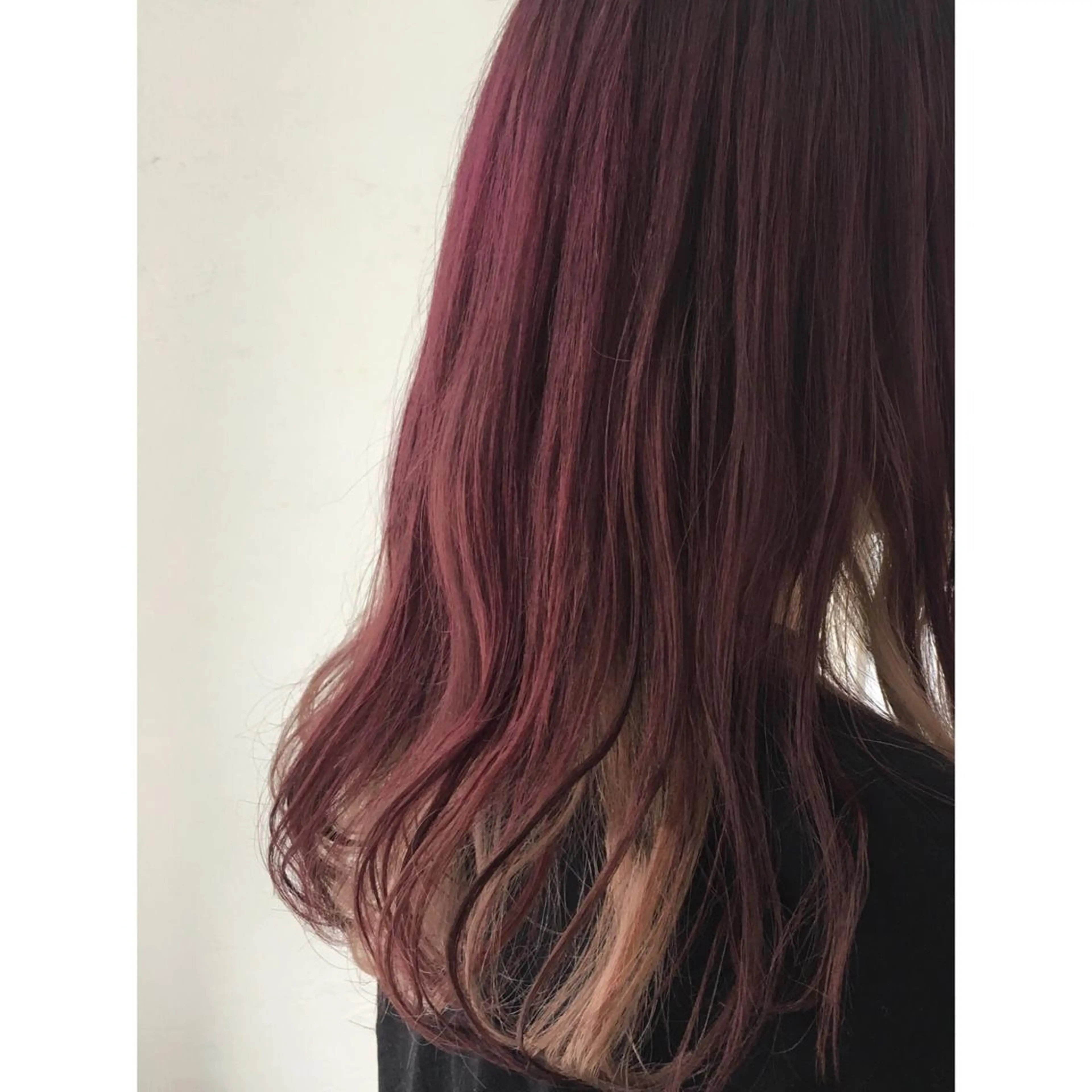 セミロング カラー ピンクカラー fio マナミのヘアスタイル