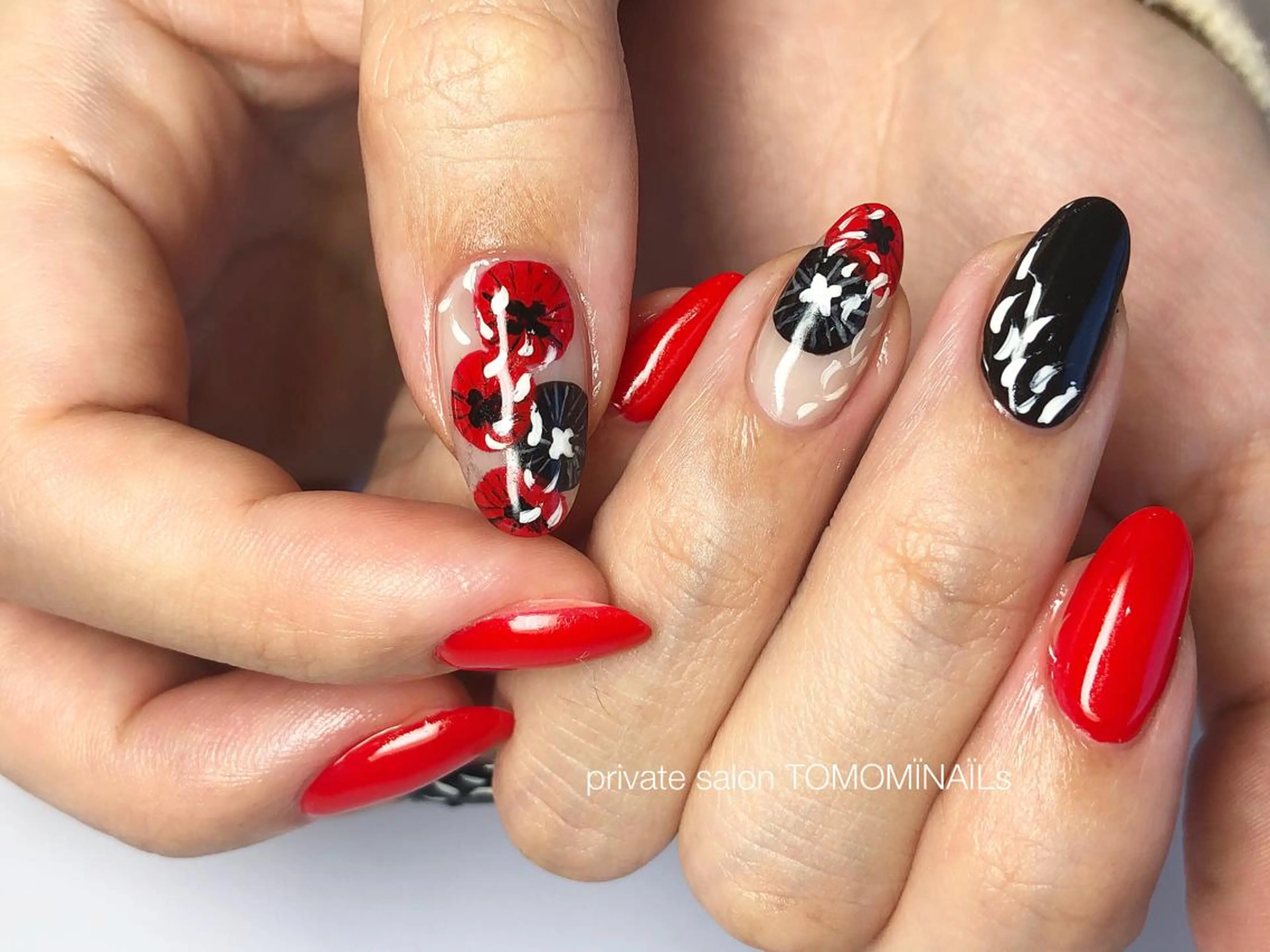 ネイル TOMOMI NAILsのネイルデザイン