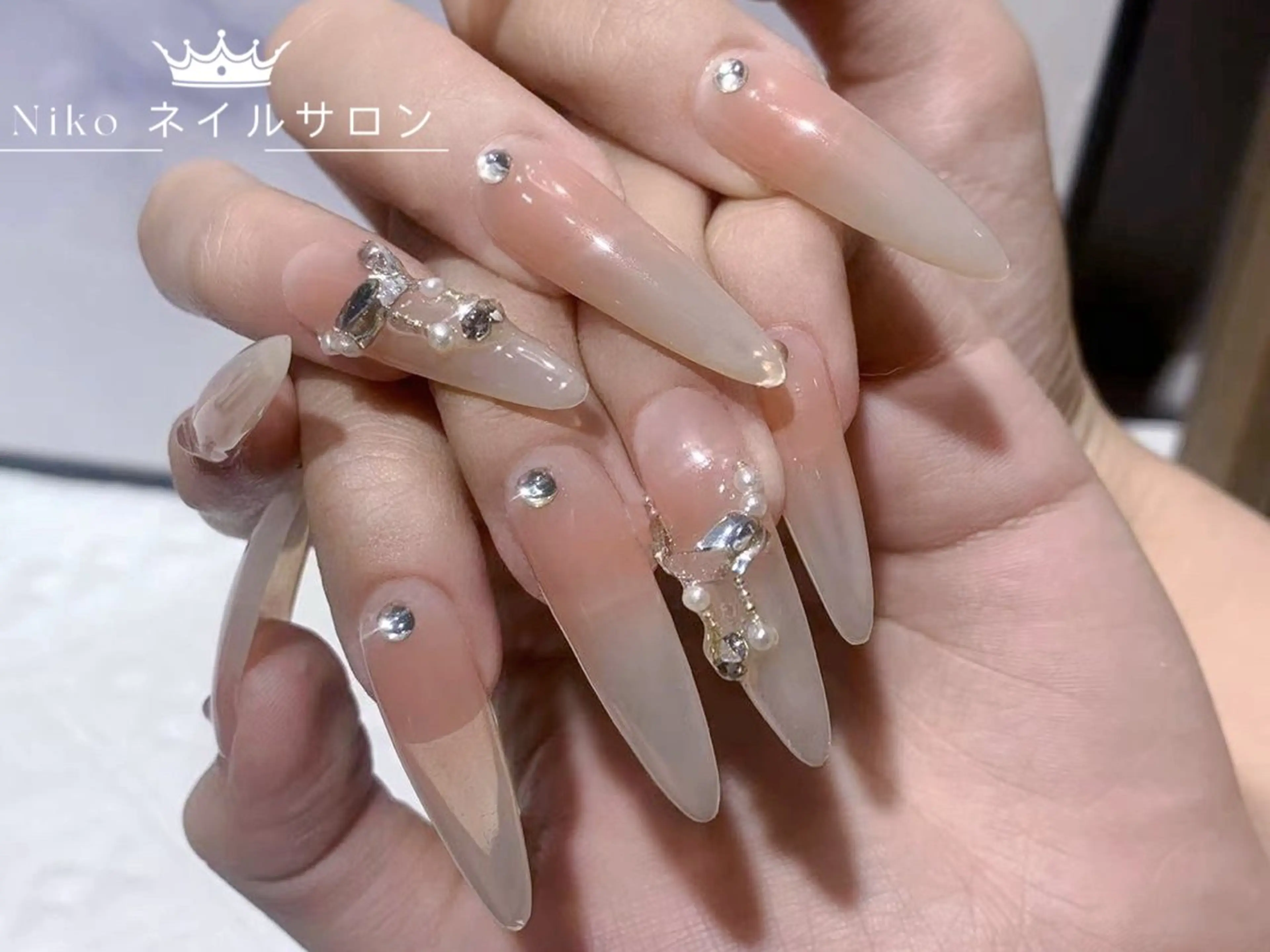 ネイル 長さ出し フットネイル フレンチネイル ジェルネイル 韓国ネイル Niko nailサロンのネイルデザイン