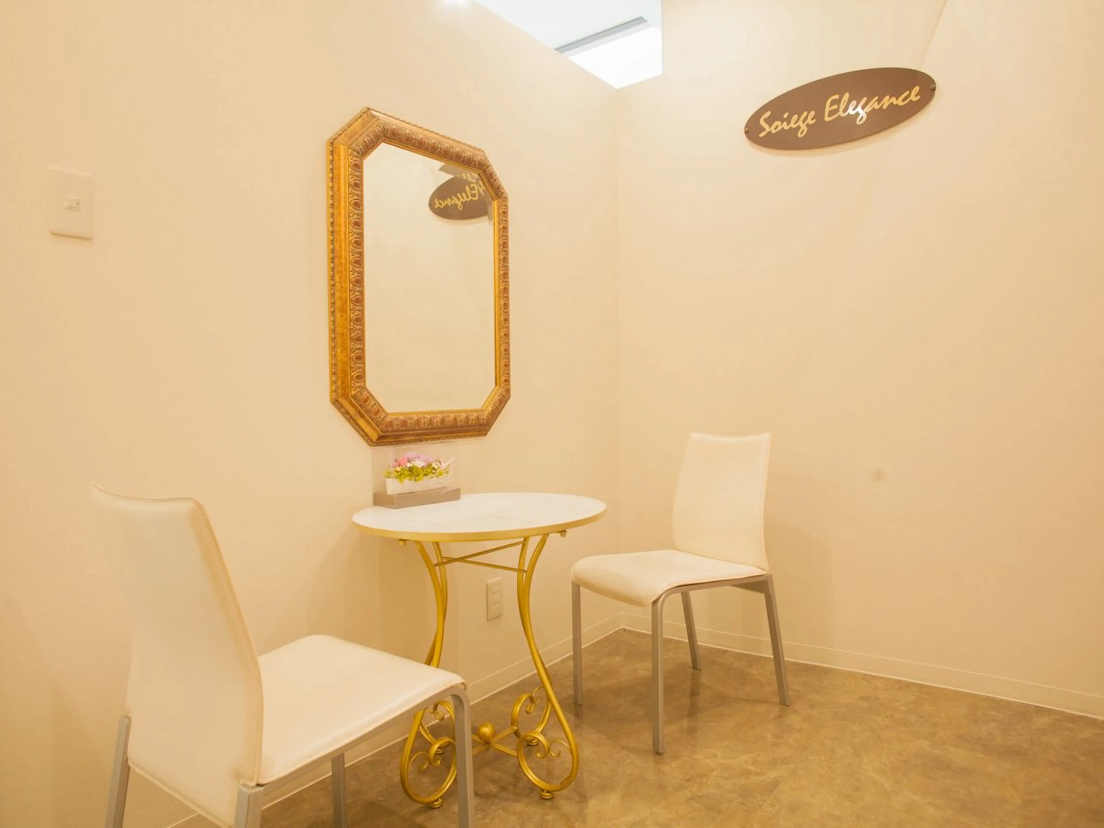 ソワージュエレガンス所属・SoiegeEleg 加藤のマツエク・マツパデザイン