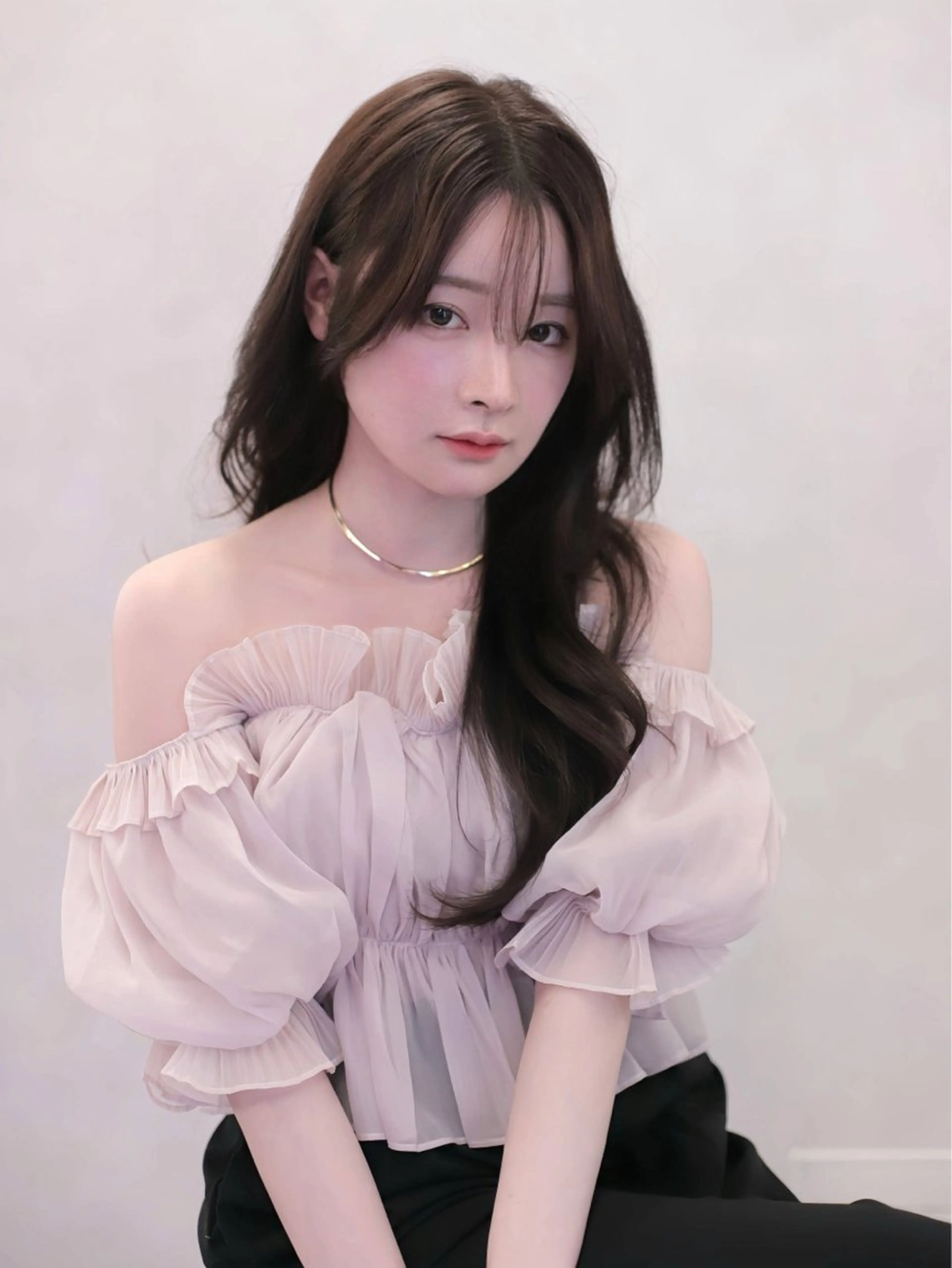 ロング カラー 顔周りカット 韓国風ヘア レイヤーカット 盛れる顔周りカット ♥️韓国ヘア"ちぇるのヘアスタイル