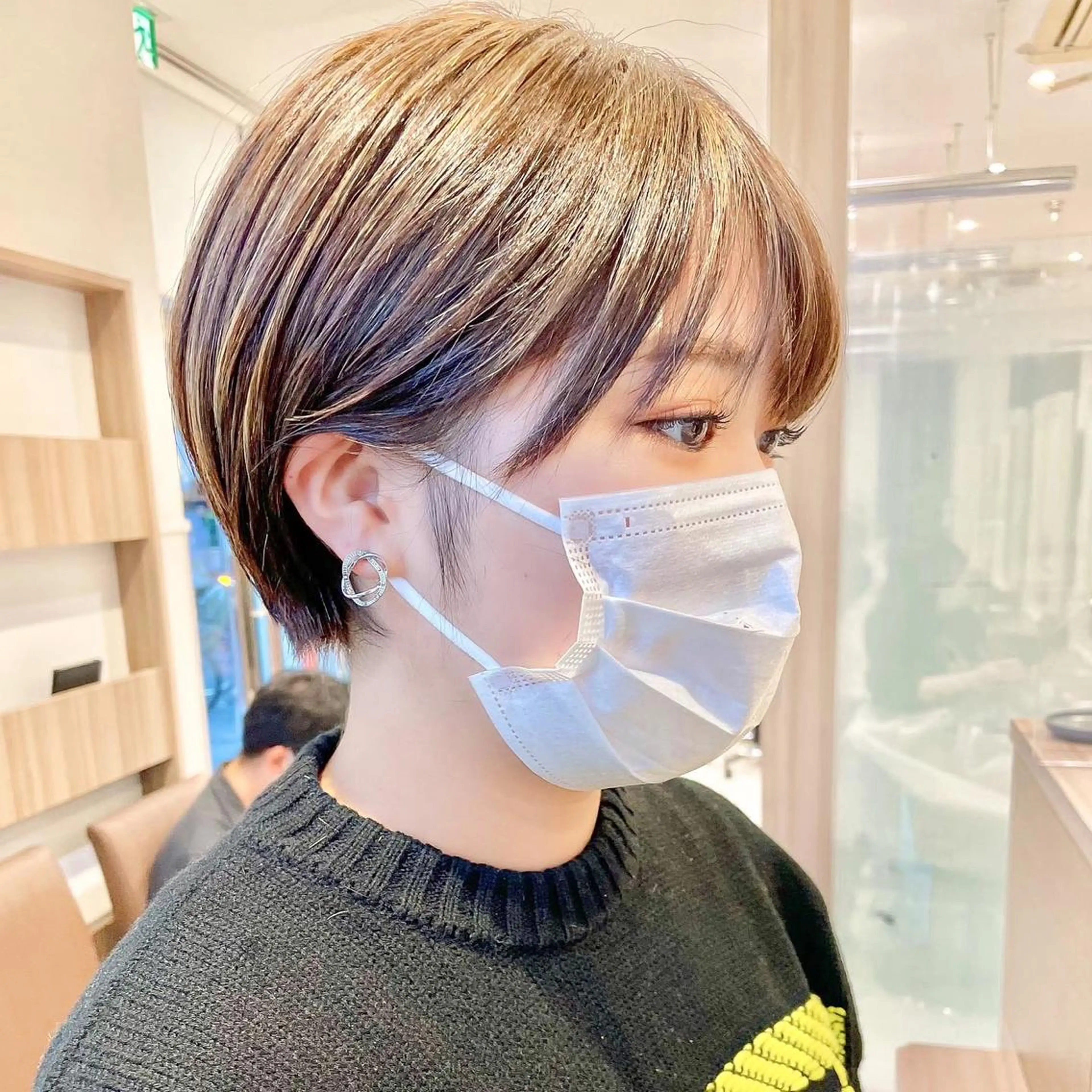 ショート 三鷹で1番ショート ボブをカットする新谷のヘアスタイル