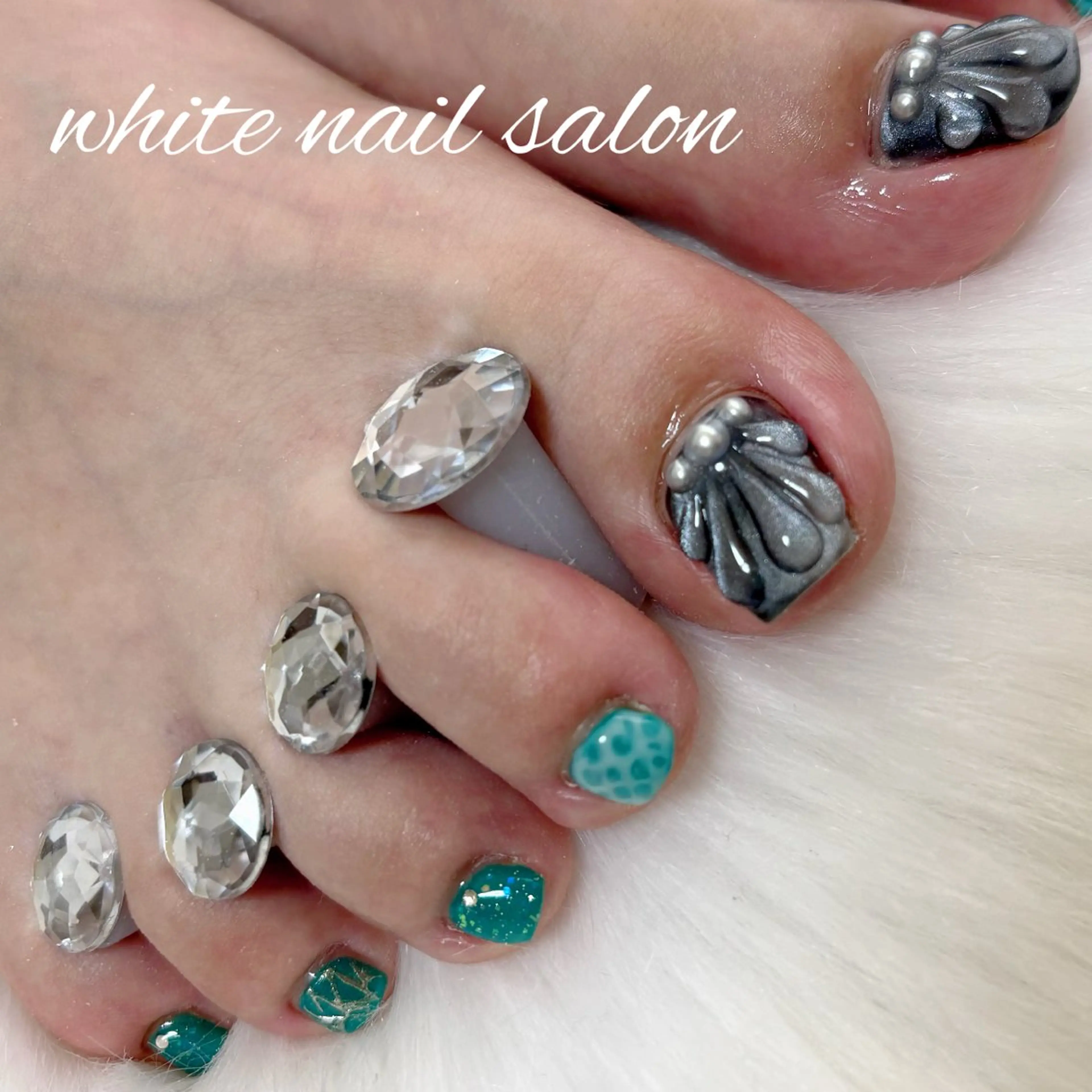 ネイル フットネイル フットネイル white nail salonのネイルデザイン