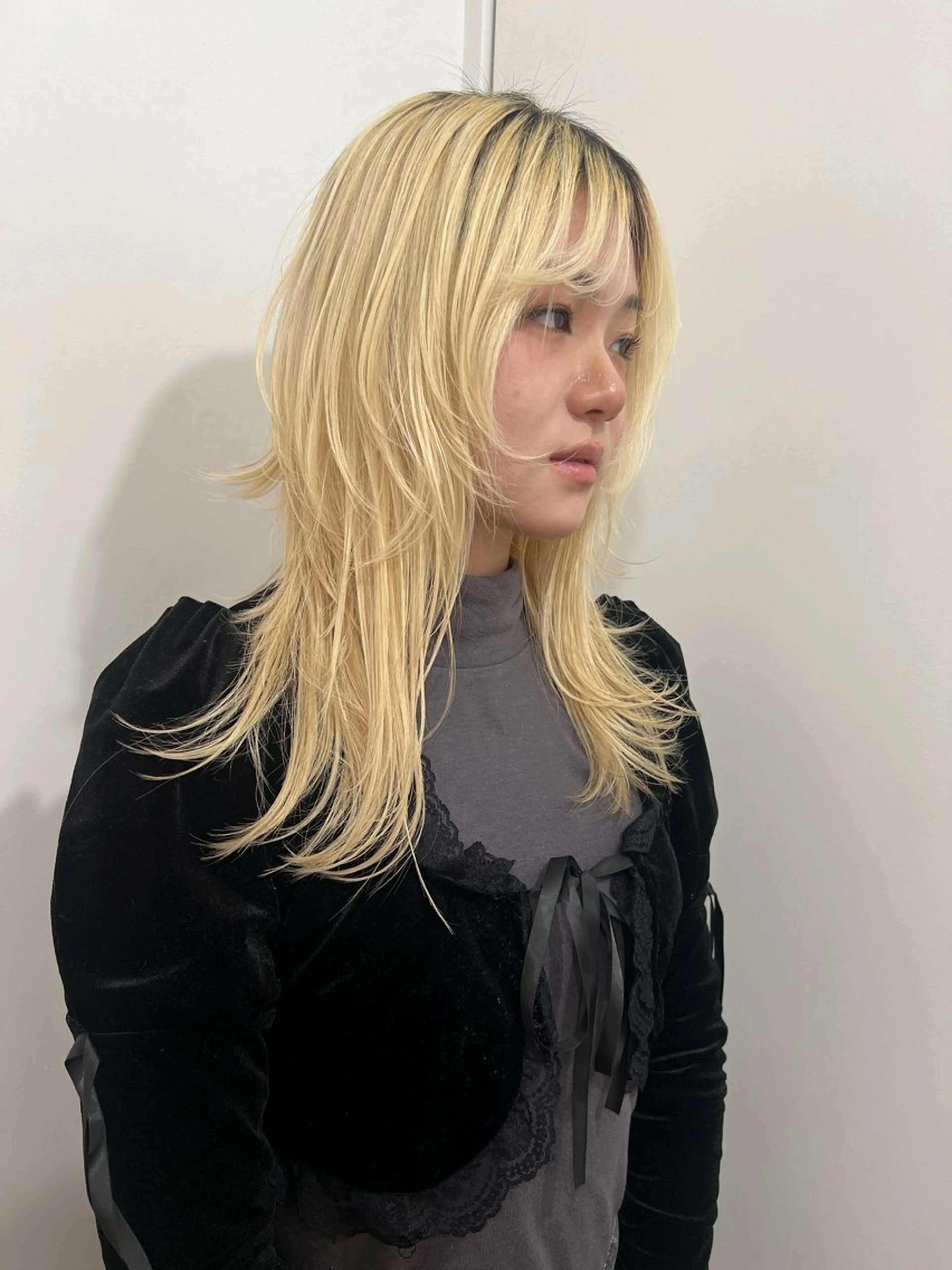 セミロング 💥ウルフカット デザインあんな💥のヘアスタイル