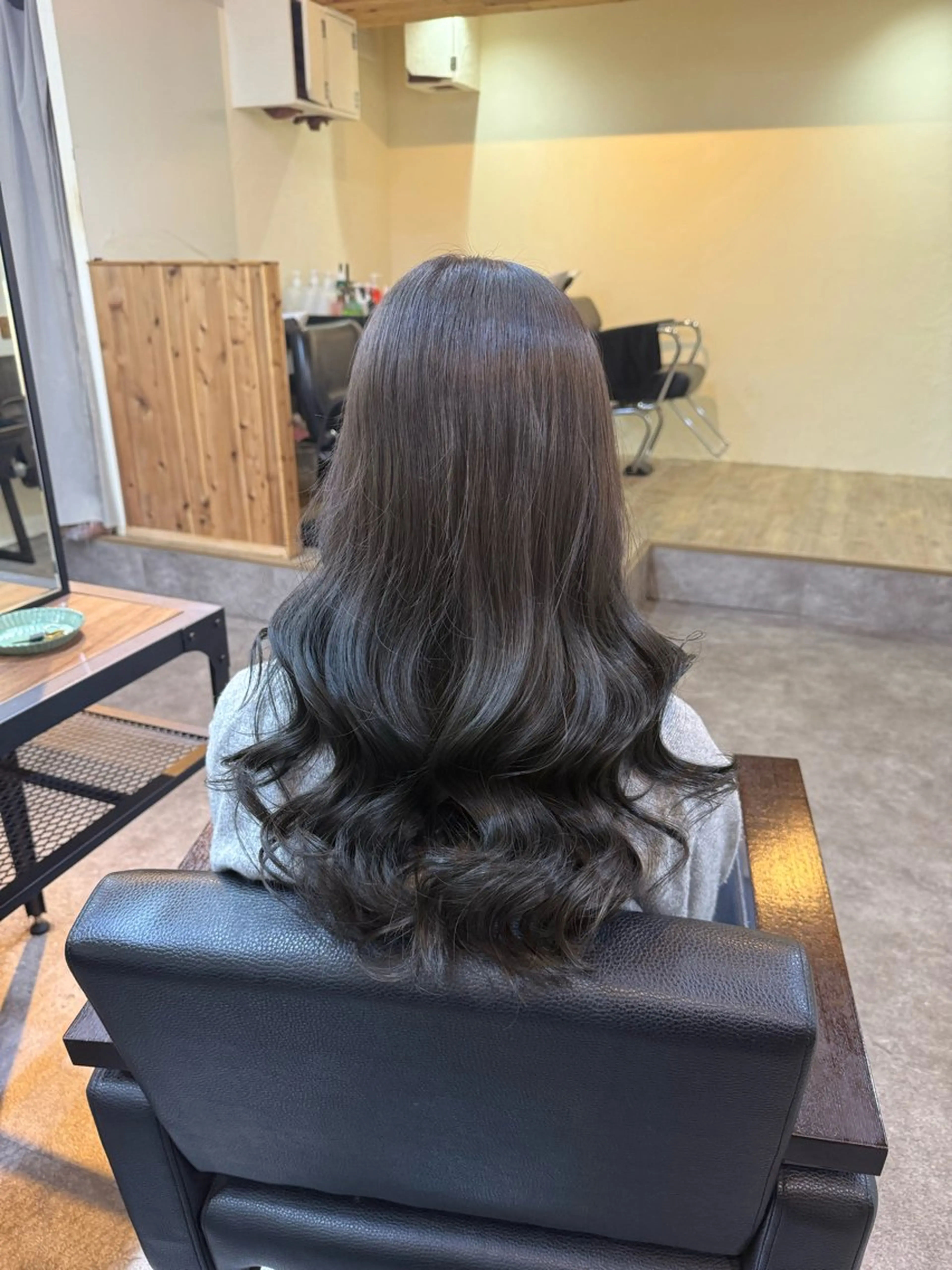 カラー 艶暖色/ベージュ SAKI💜のヘアスタイル