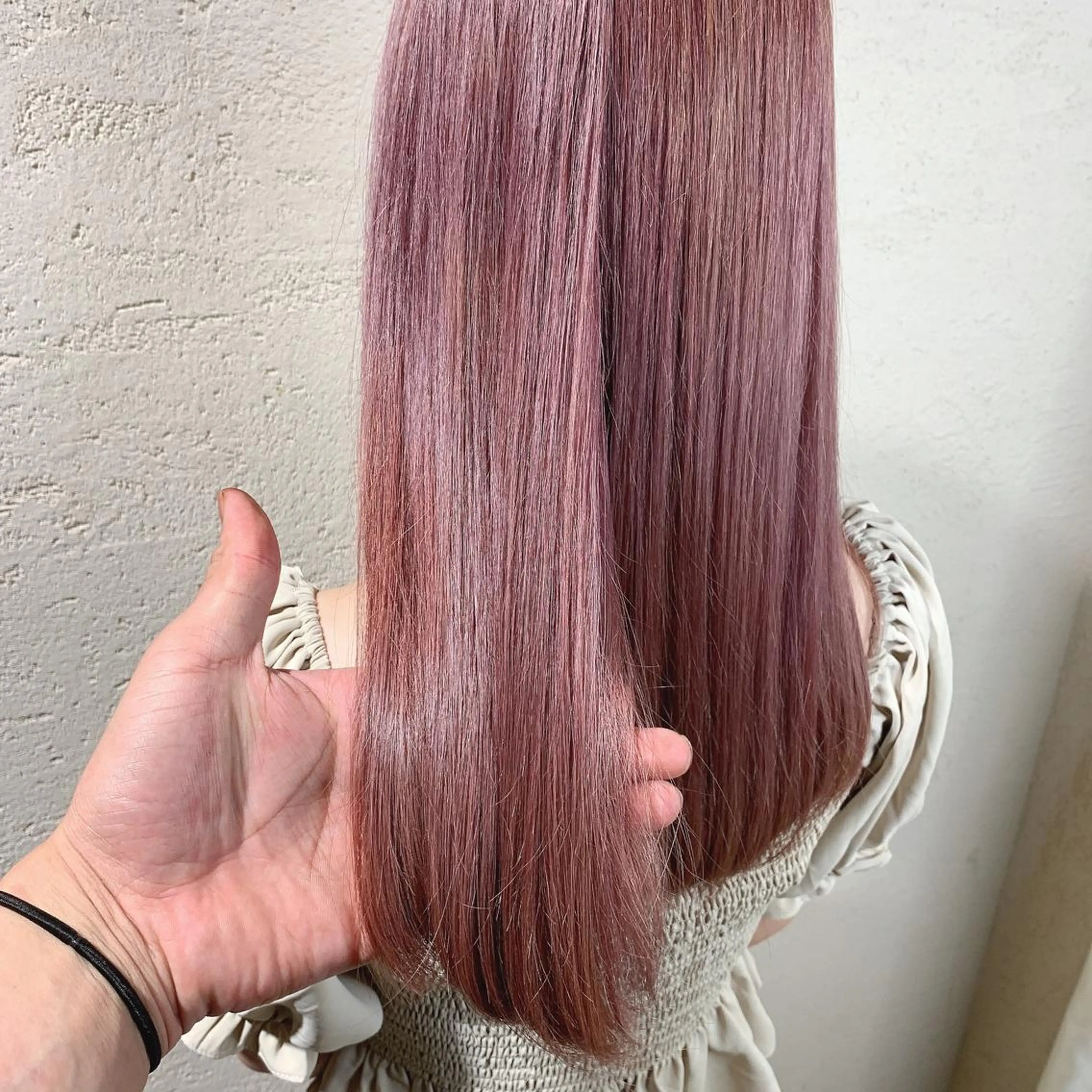 セミロング 新宿メンズパーマ特化 メンズバレイヤージュのヘアスタイル