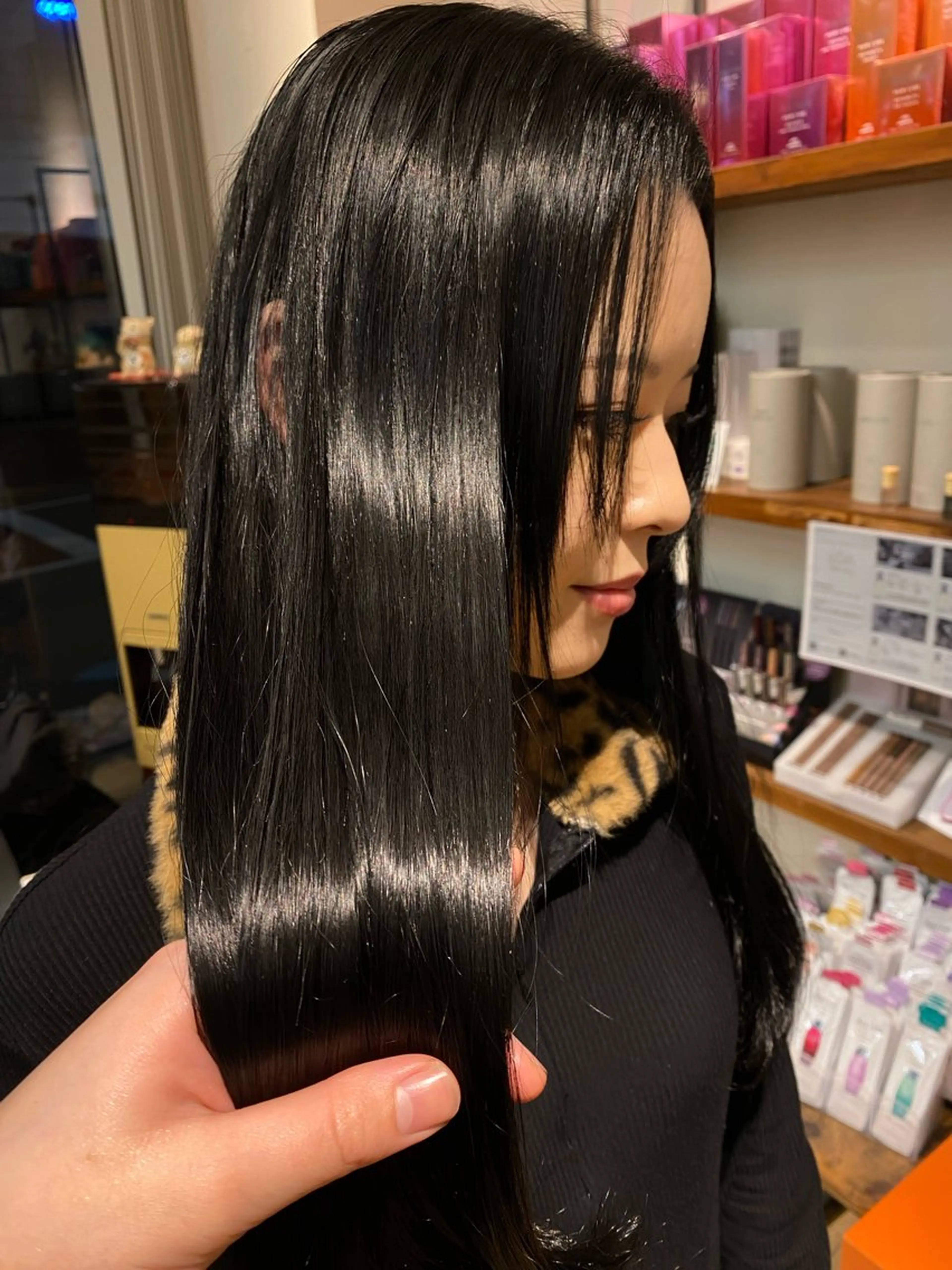 ロング カラー ヘアカラー ナチュラルヘア🫧 ナナミのヘアスタイル