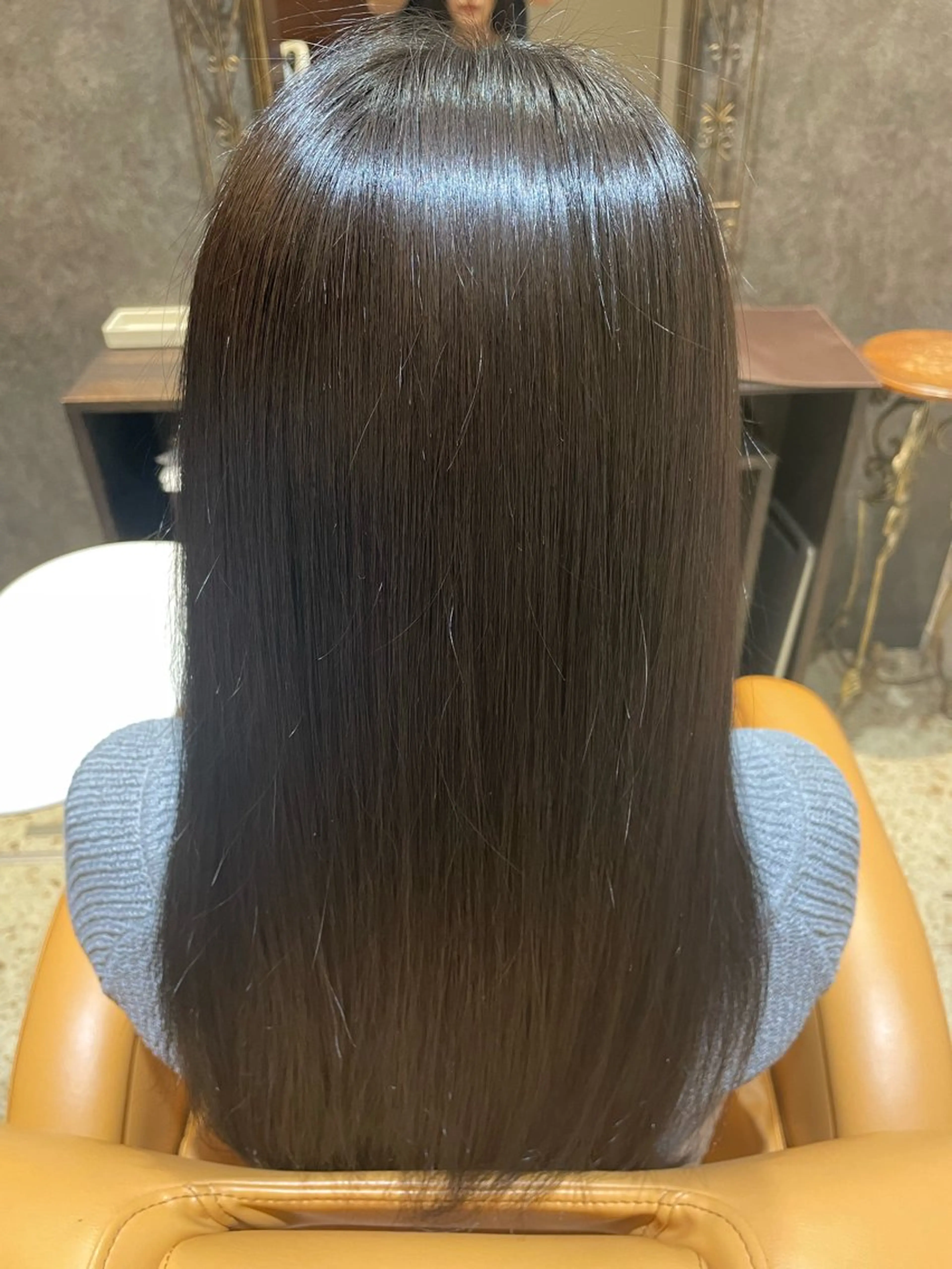 カラー 柴田 穂乃香のヘアスタイル