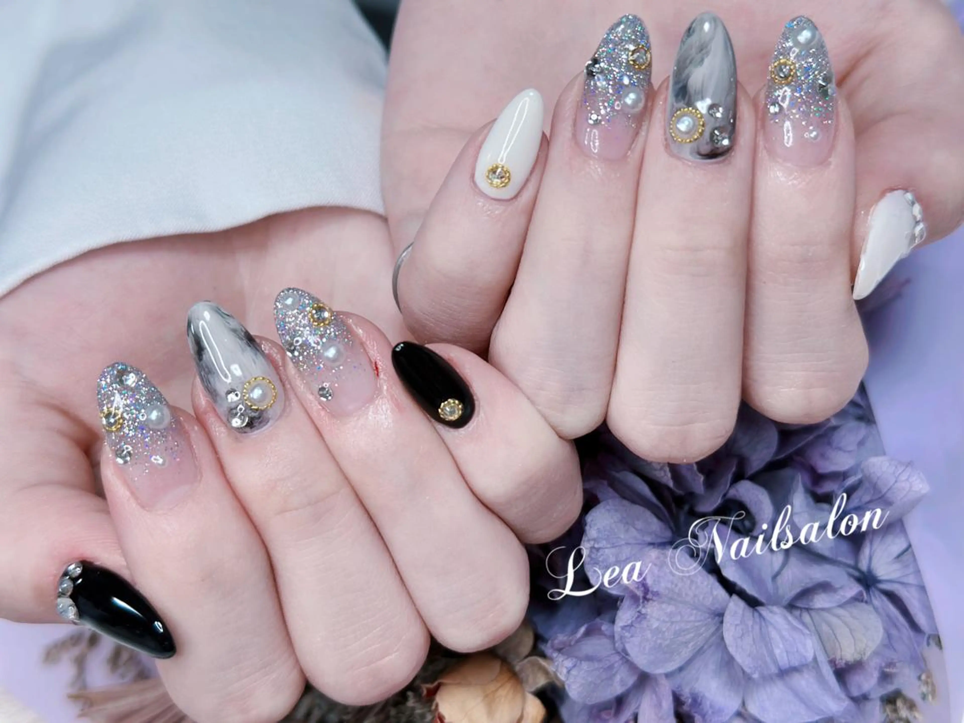 セミロング カラー ネイル Le’a NailSalonのネイルデザイン