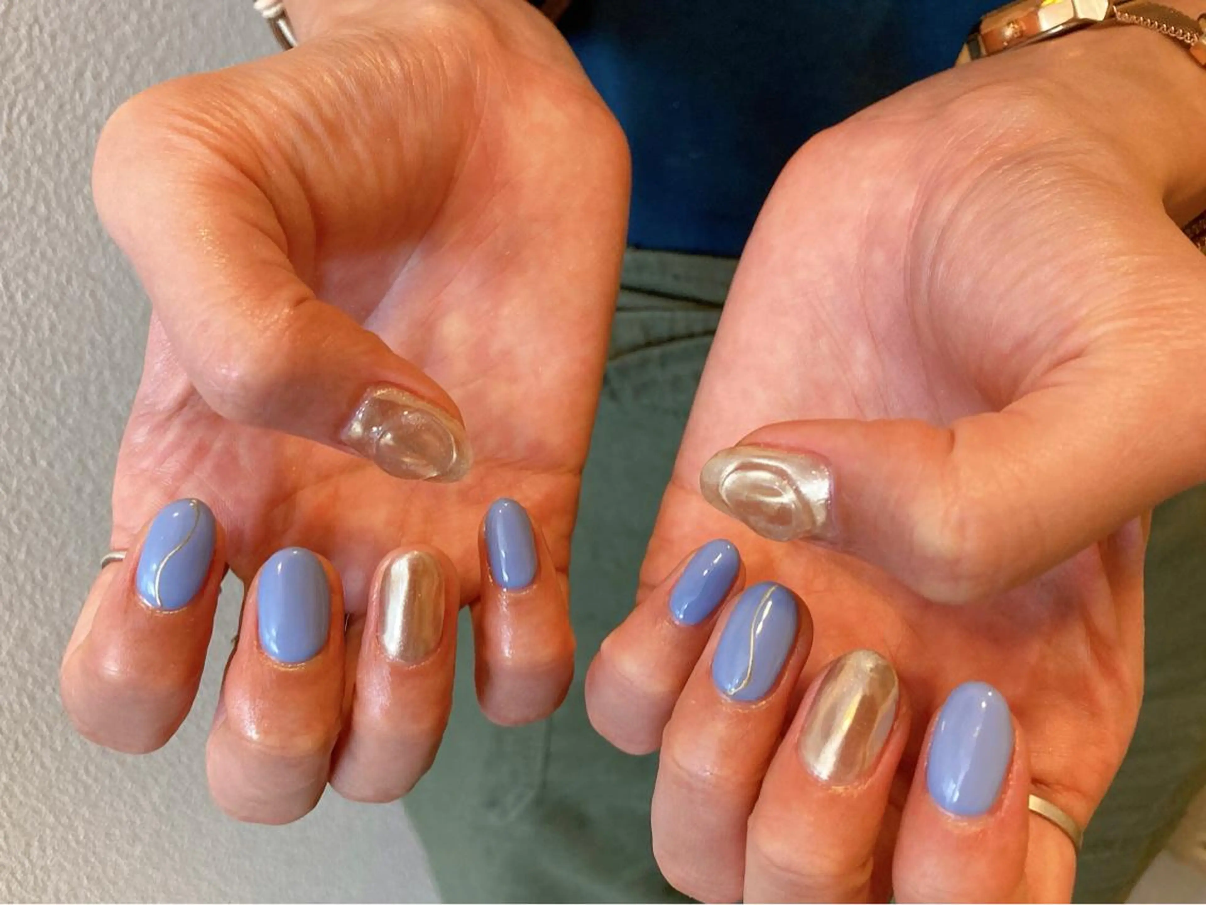 ネイル ぷっくりネイル mogunail &blowのネイルデザイン