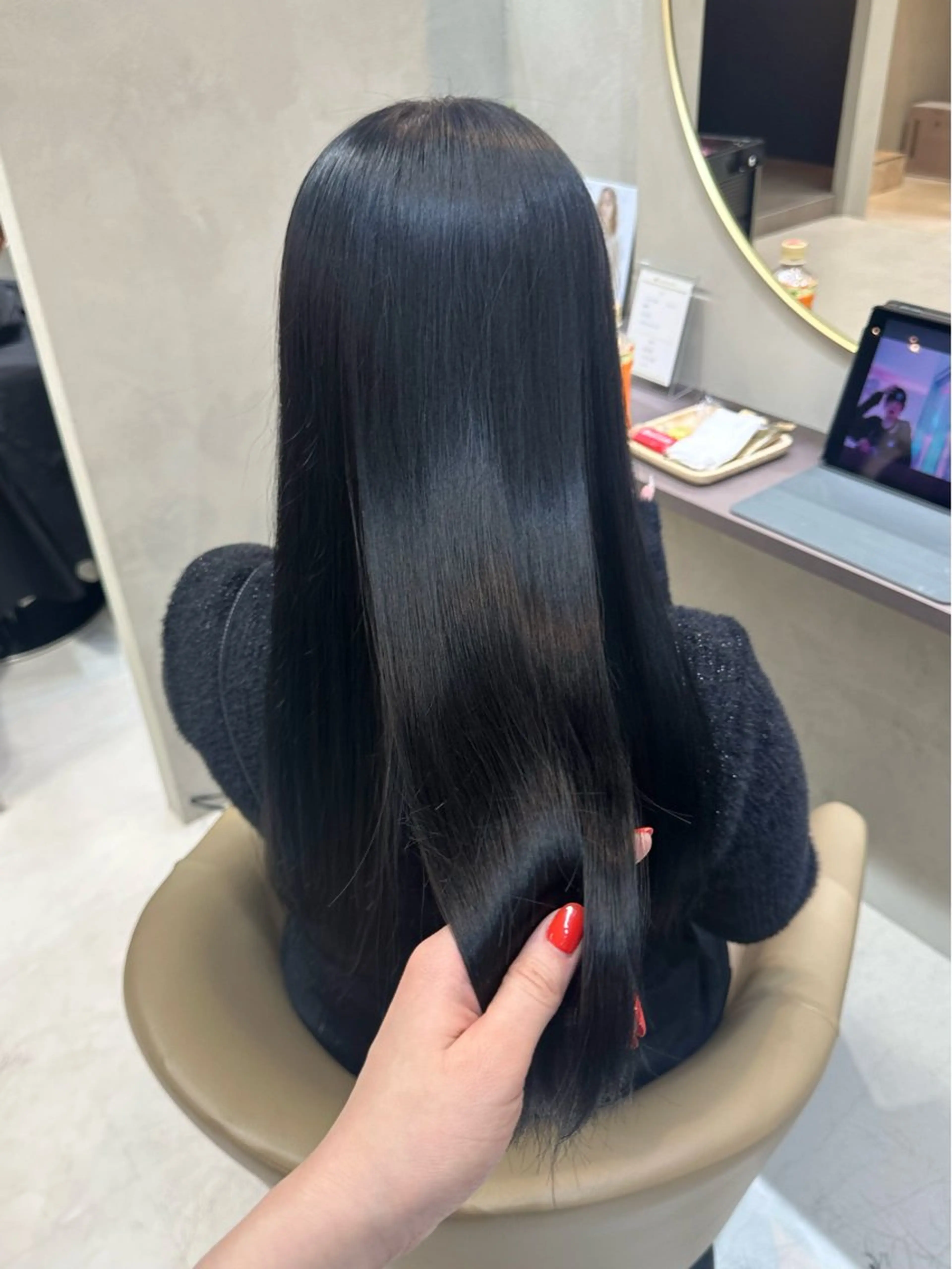 ロング カラー 髪質改善 トリートメント 色落ちまでキレイに！ ！女性サロンのヘアスタイル