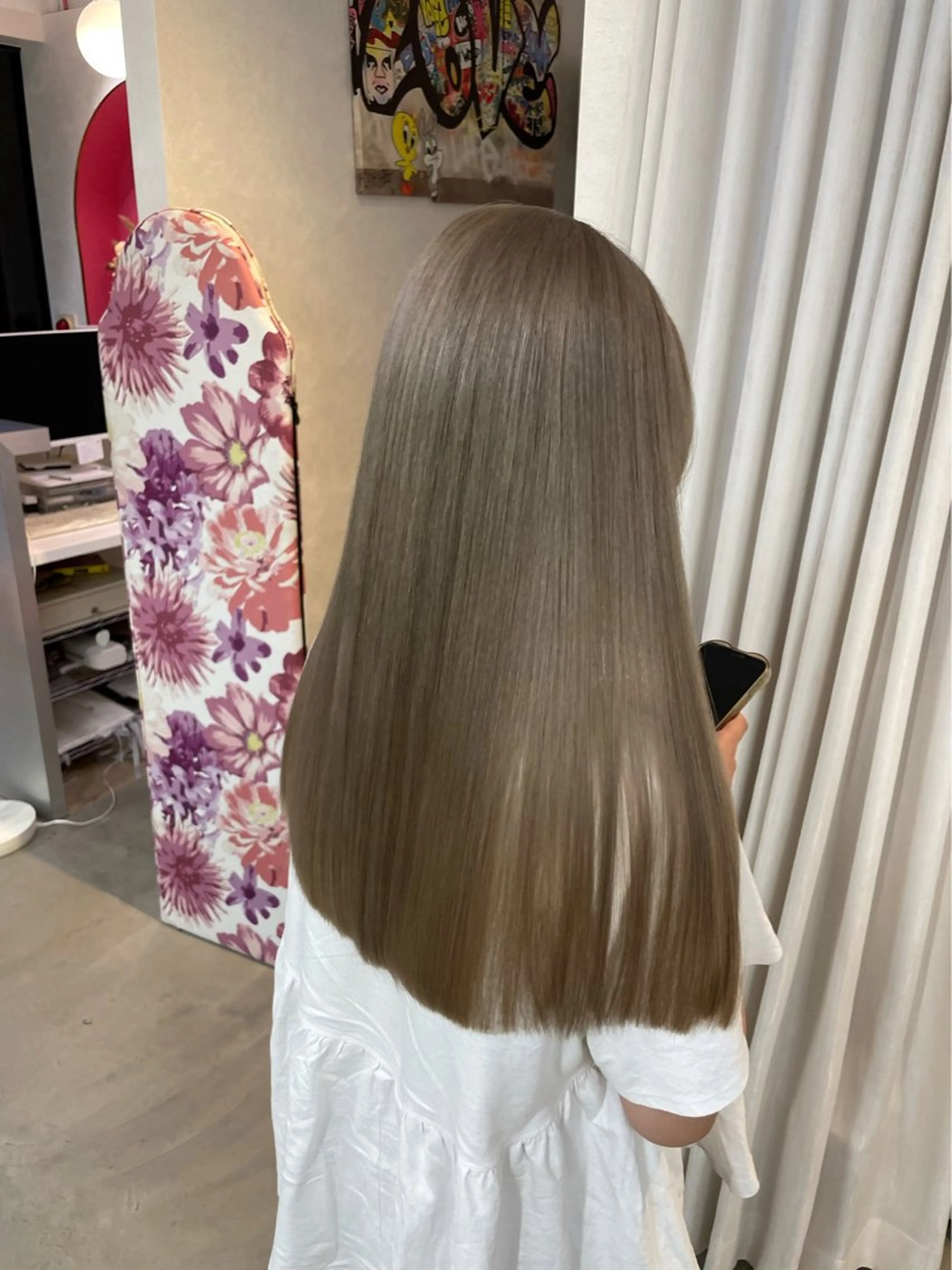 ロング カラー グレージュ ヘアカラー 安井まゆ _Box mico.のヘアスタイル