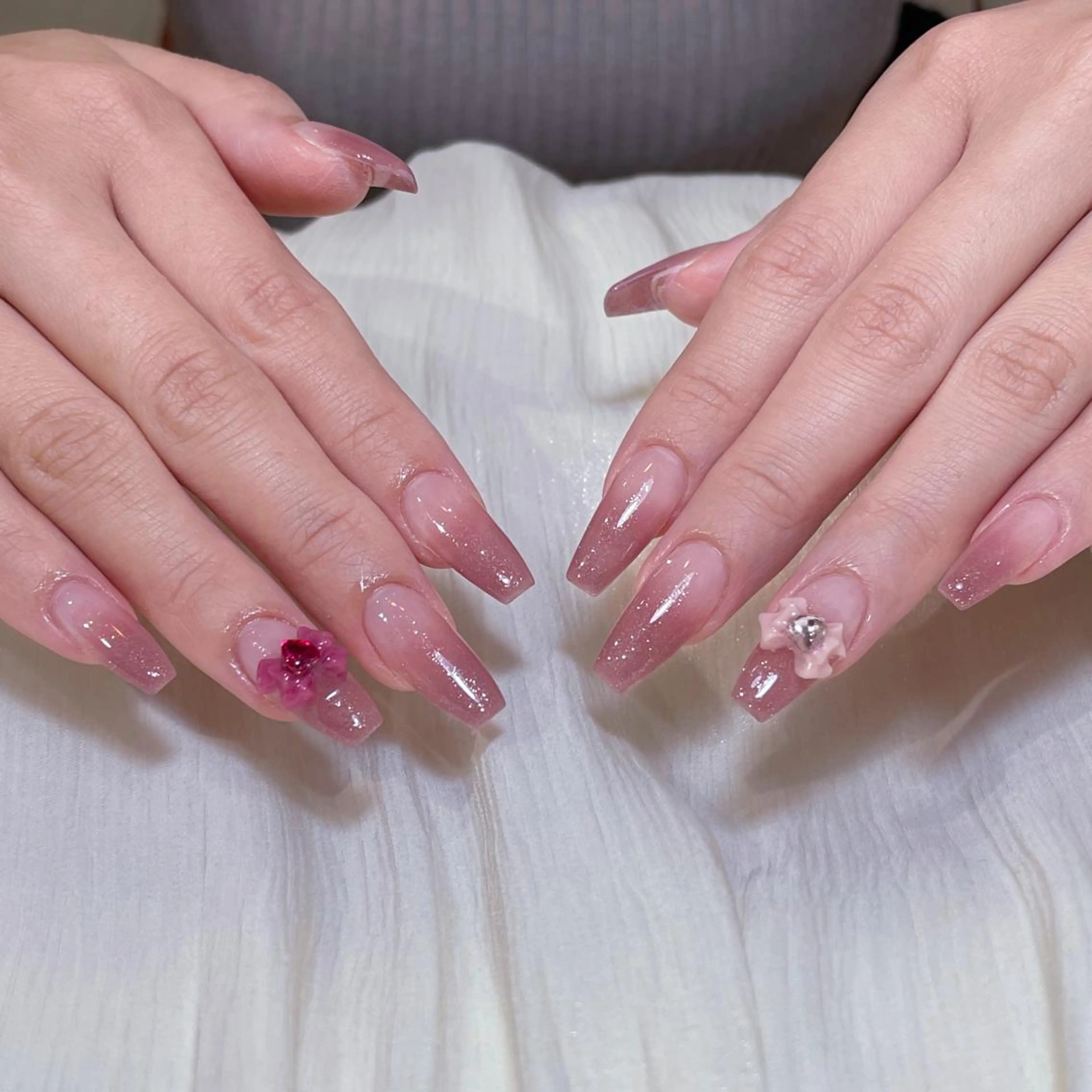 ネイル ハンドネイル ハンドケア Lumina _MIOのネイルデザイン