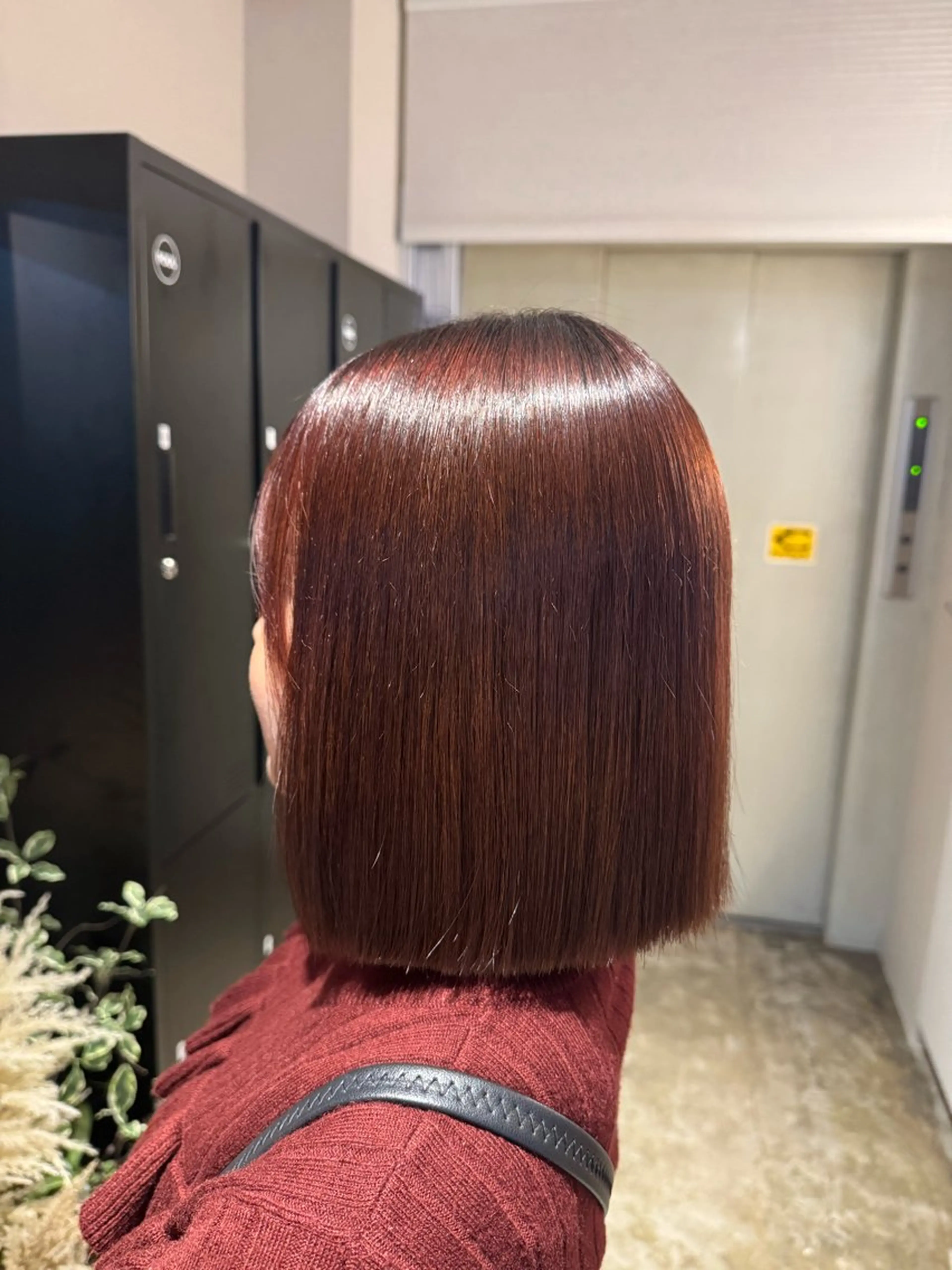 ミディアム ボブ カット ヘアカラー トリートメント カイリ 【POOL】のヘアスタイル