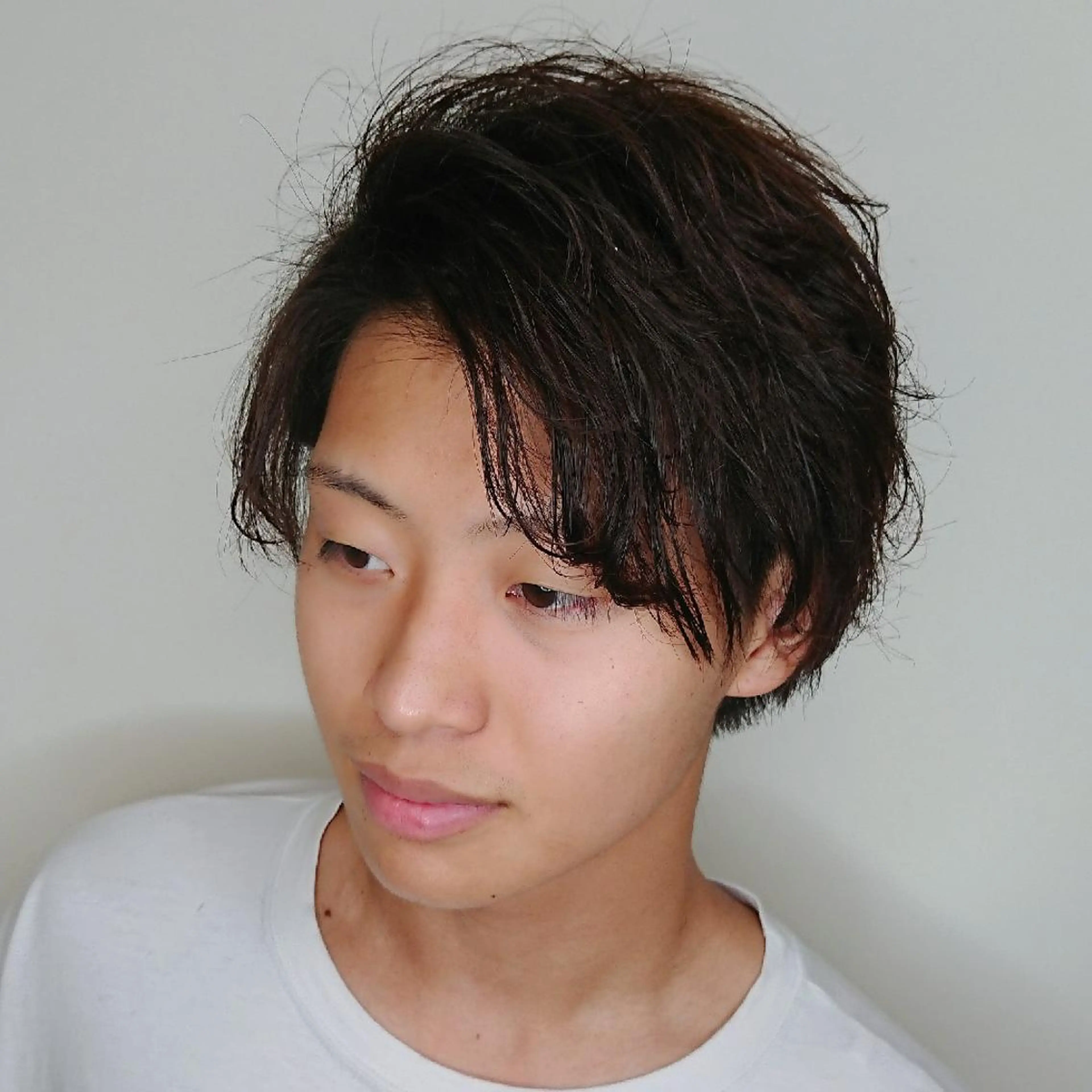 メンズ パーマ アップバング メンズブリーチ マッシュ メンズパーマ スパイラルパーマ ブリーチ/ヘアケア/ 艶髪/イギチハルのヘアスタイル