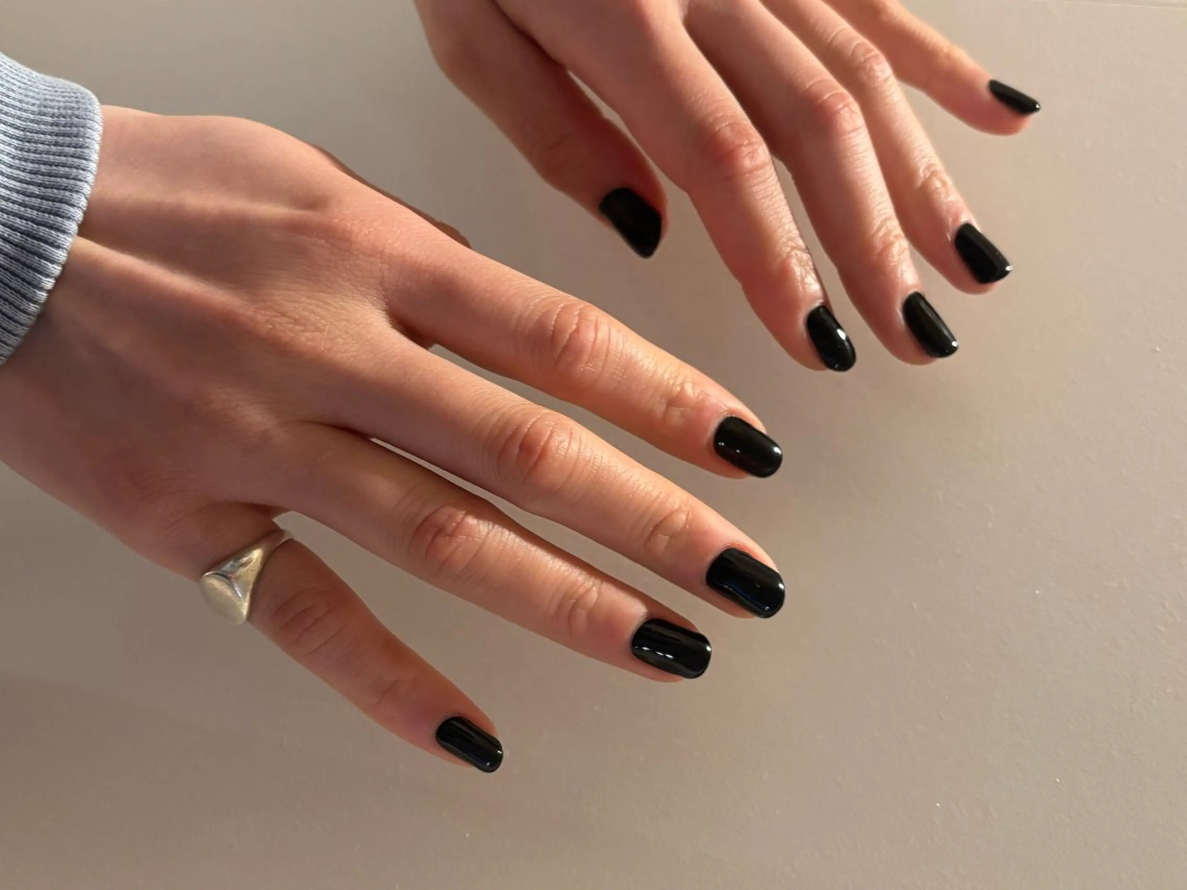 ネイル ネイビー ハンドネイル Elio所属・Elio 国泰寺のネイルデザイン