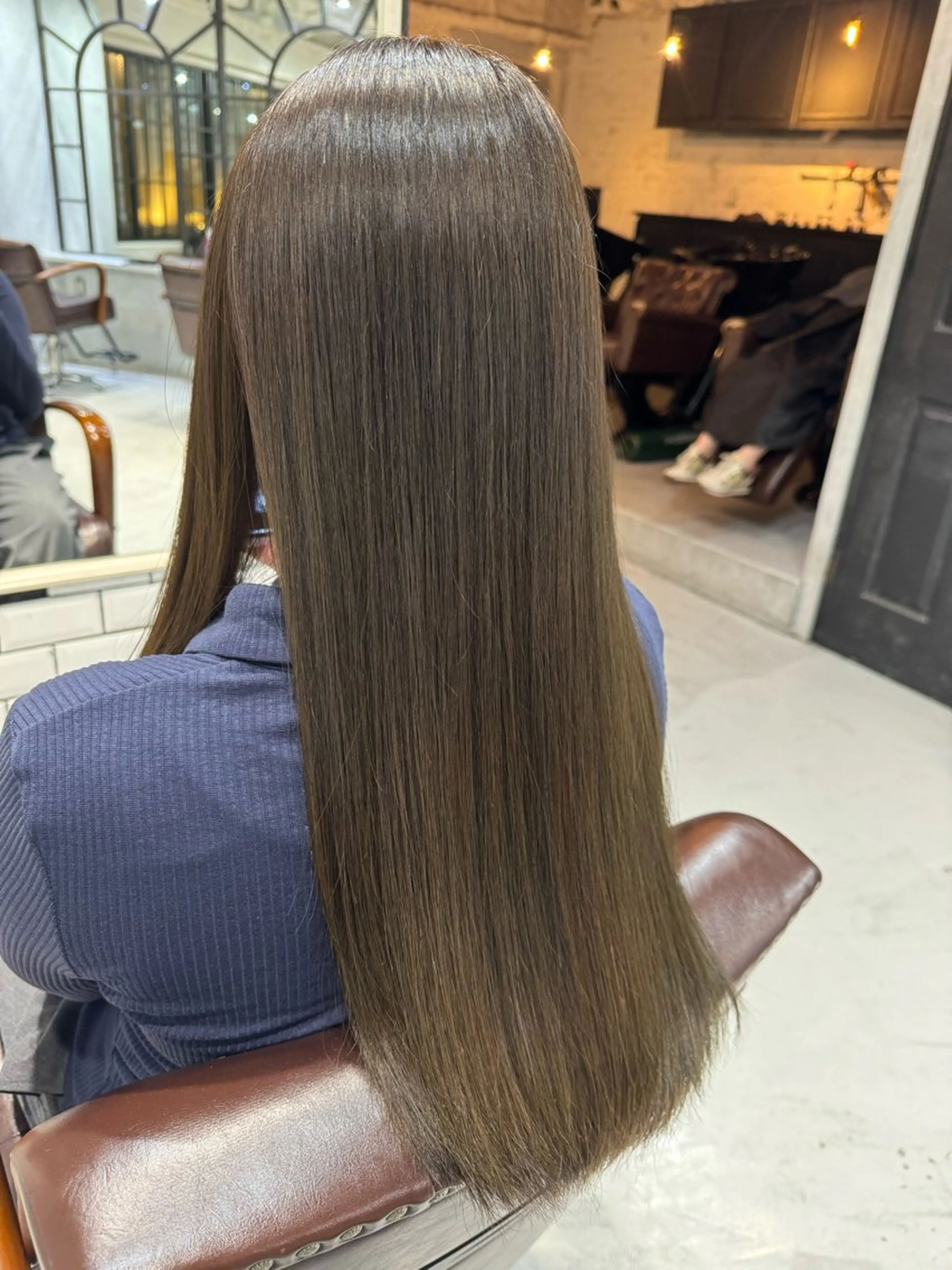 ロング カラー アクアカラー 髪質改善 トリートメント 髪質改善/縮毛矯正/ 艶髪/春山良太のヘアスタイル