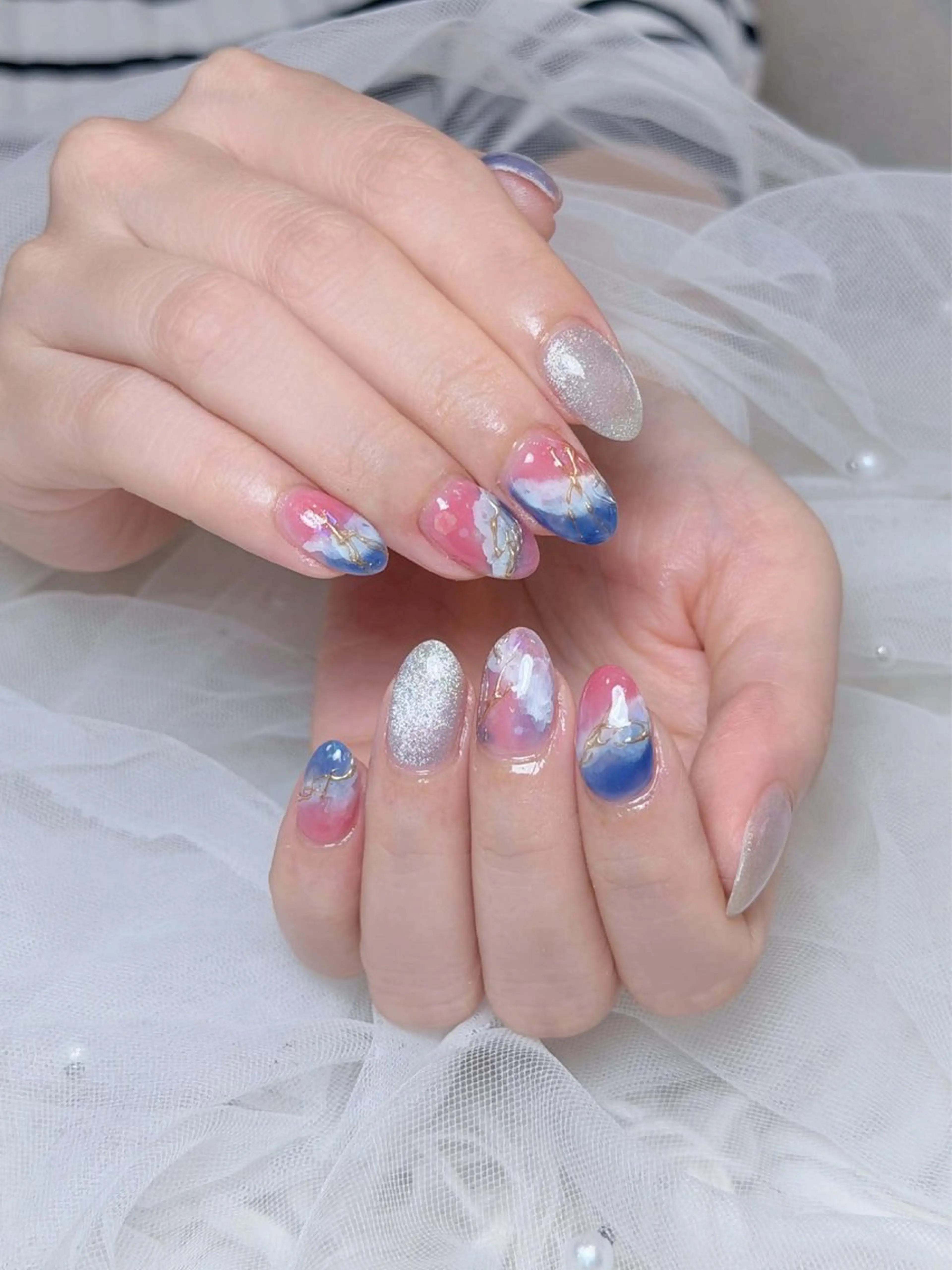 ネイル チークネイル ドット フレンチネイル グラデーション ハート ハンドネイル Julli NailStudioのネイルデザイン