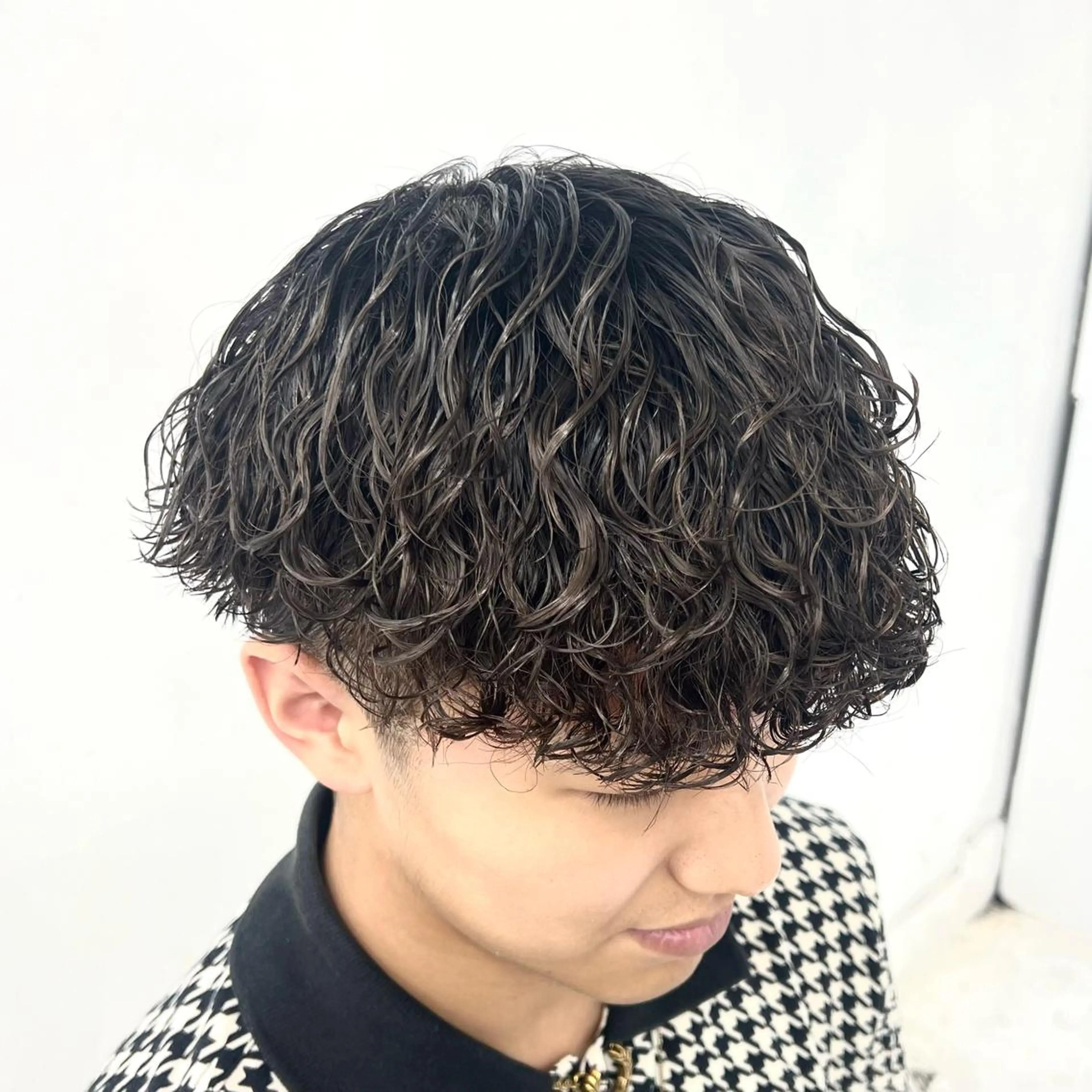 ショート パーマ メンズ 波巻きパーマ カット パーマ 柏メンズカットパーマ NO.1タイチのヘアスタイル