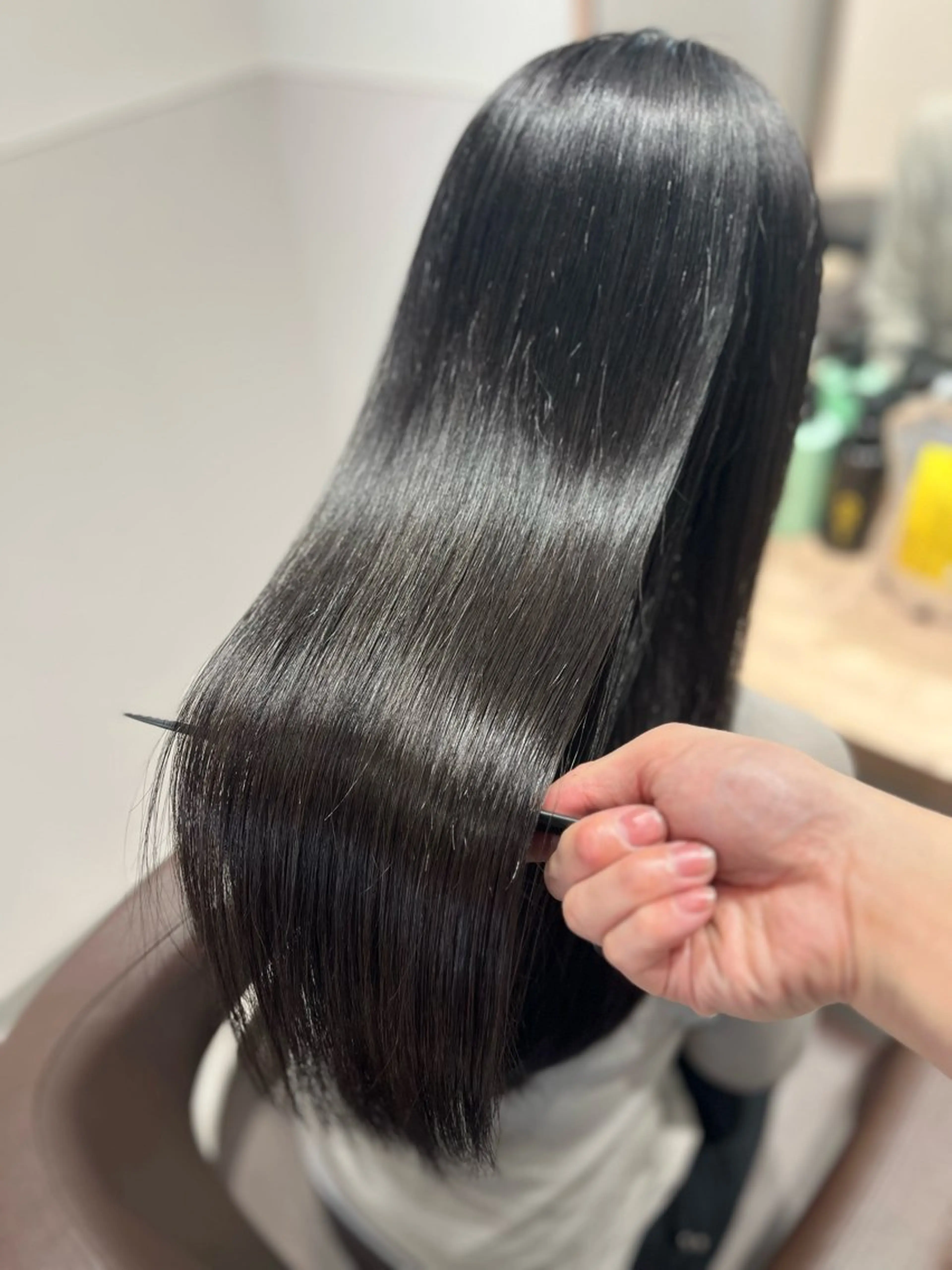 ロング カラー 黒髪 ブルーカラー ブルーブラック ヘアカラー トリートメント 【美髪を叶える】中谷 彰宏（アキ)のヘアスタイル