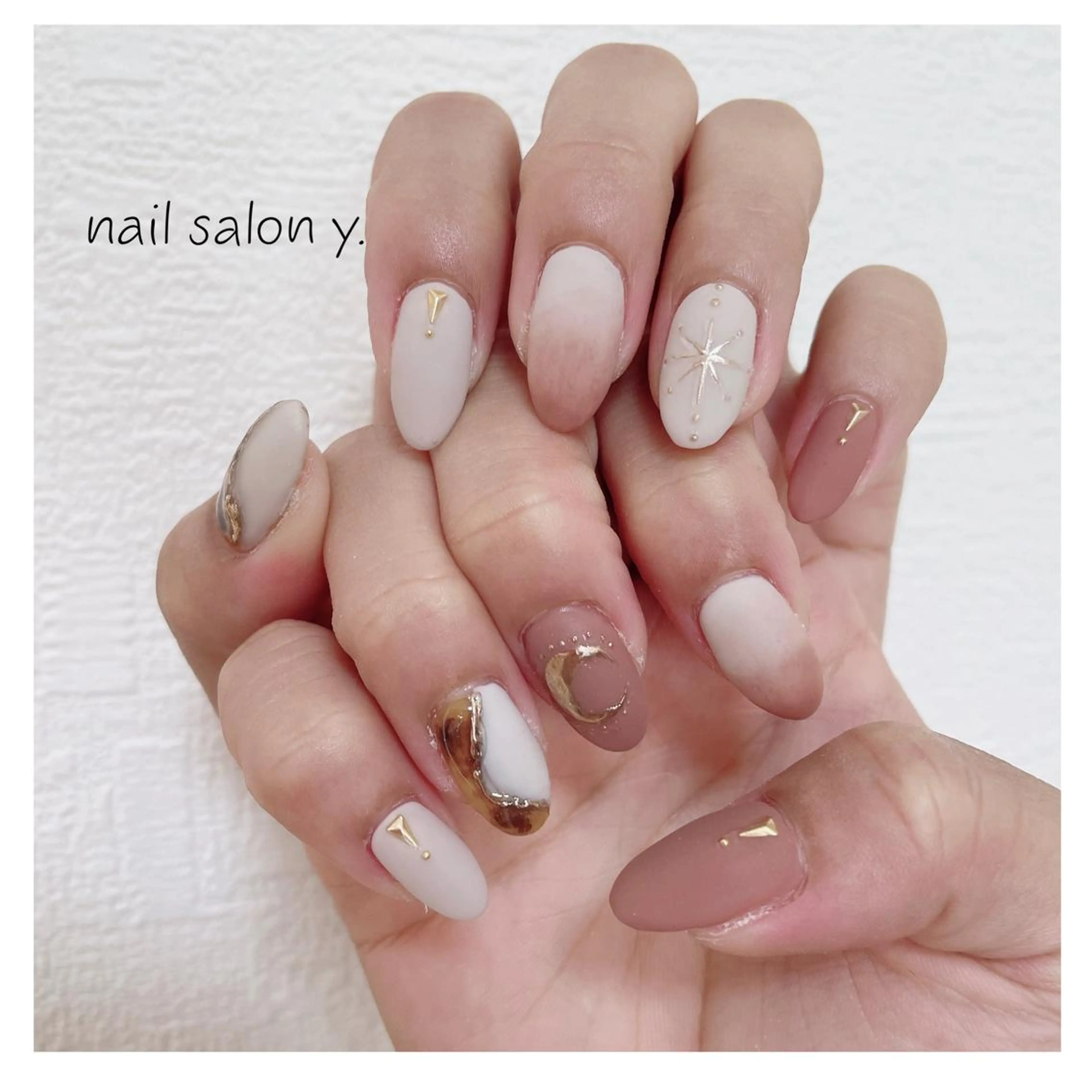 ネイル nailsalon y.のネイルデザイン