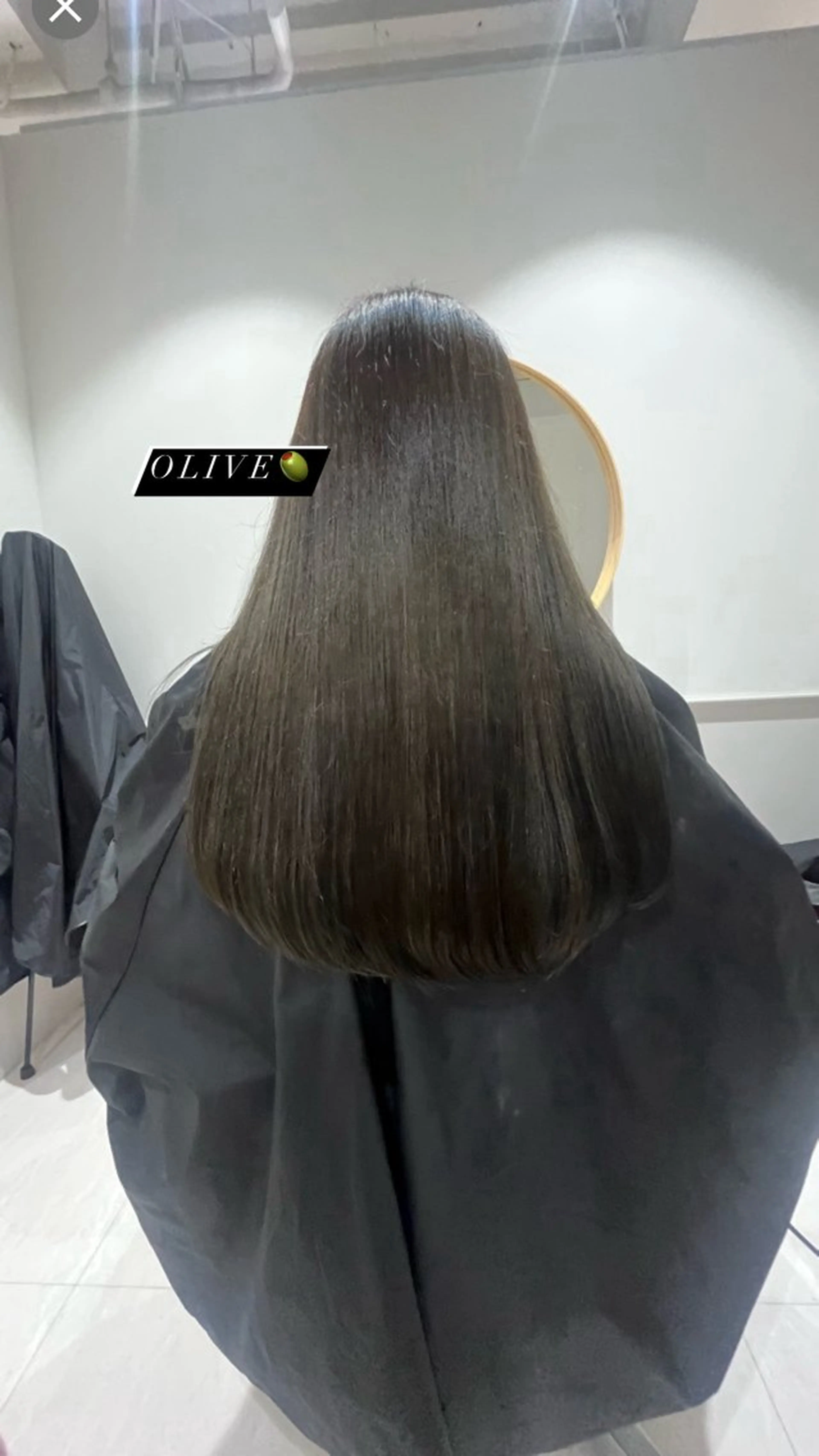 カラー ニトウ レイナのヘアスタイル