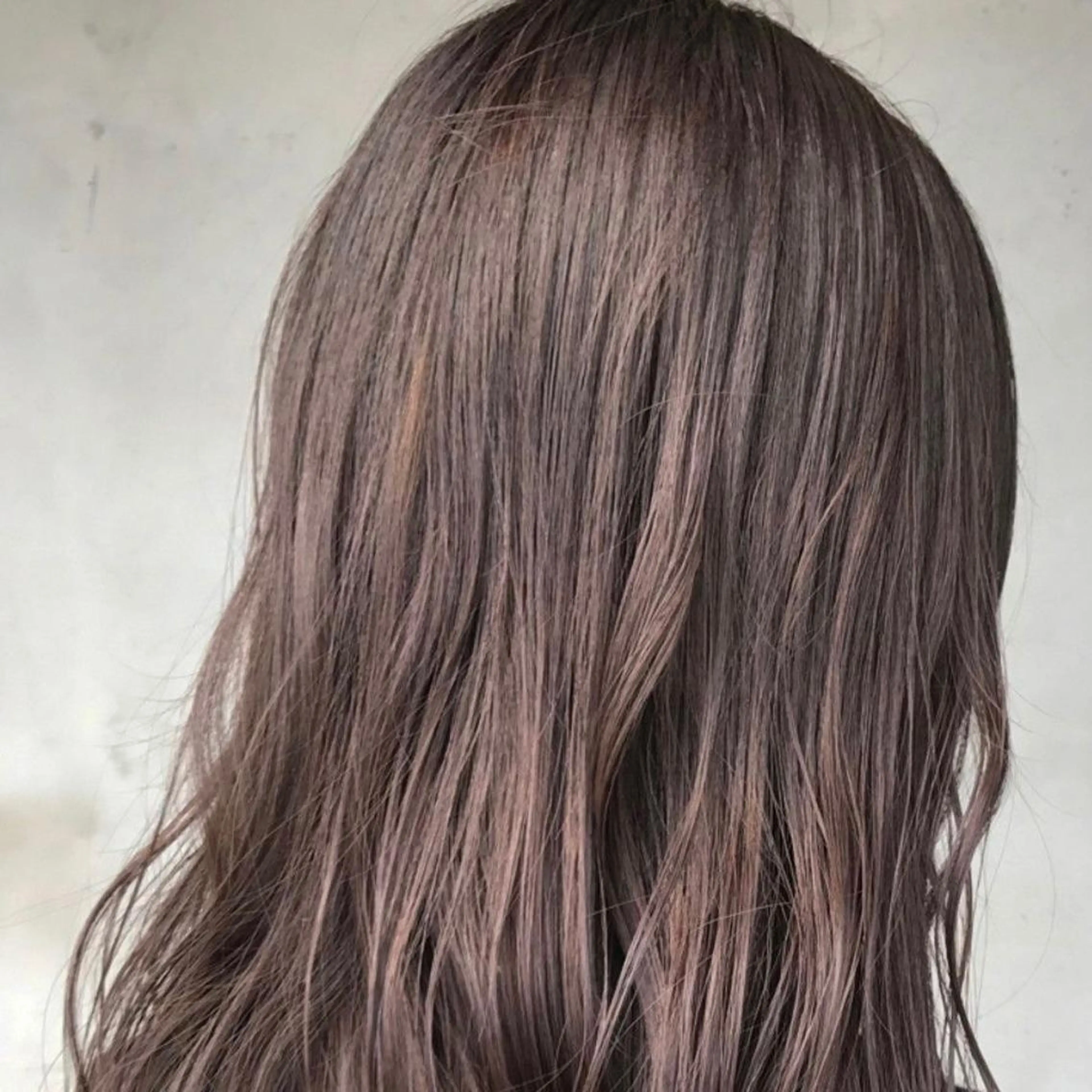 セミロング あやめ【顔まわり/レ イヤー/柔らかカラ】のヘアスタイル