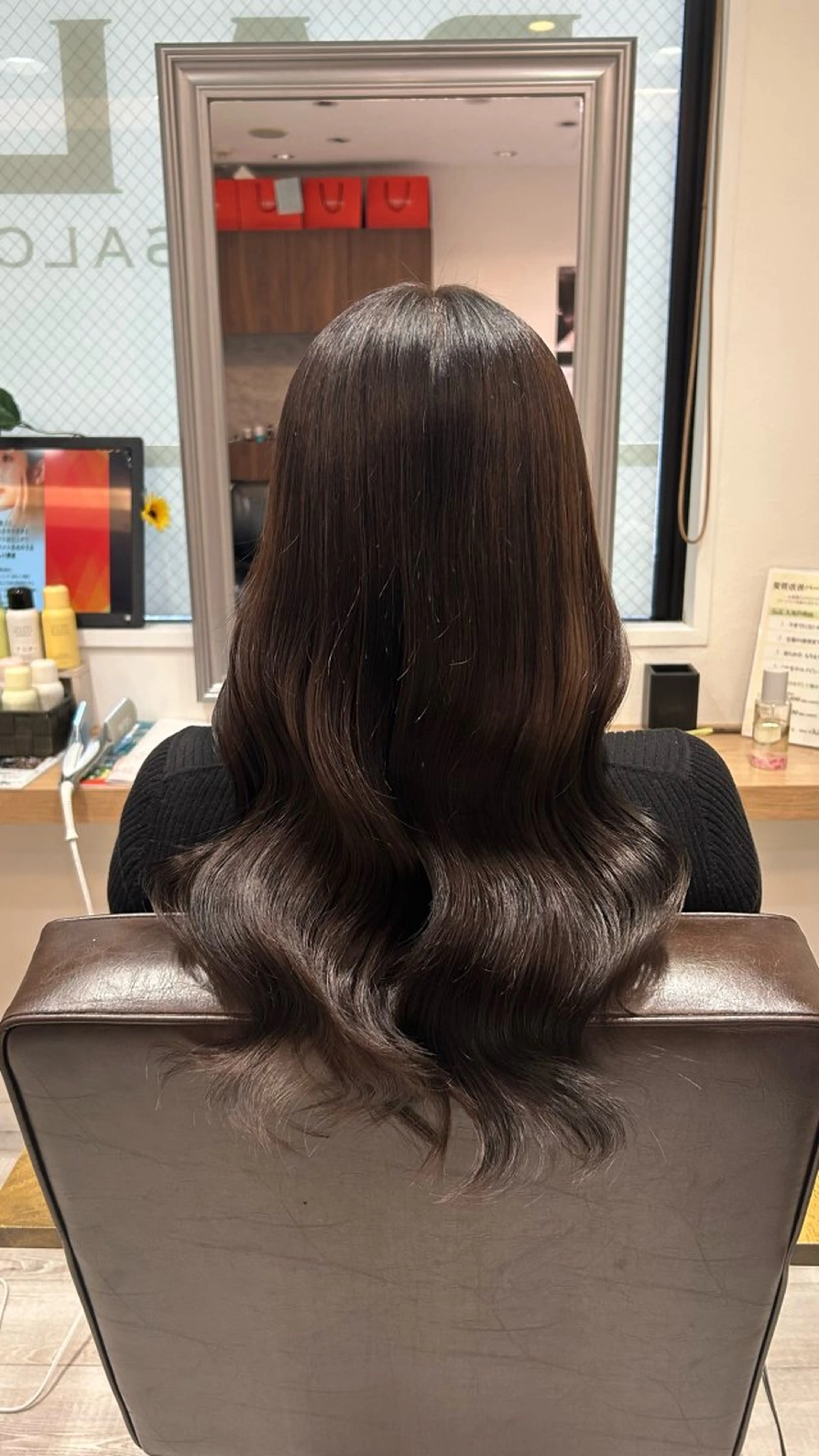 ロング カラー ブラウンカラー ラベンダーカラー ヘアカラー トリートメント まい🎀ピンク💝 透明感/髪質改善のヘアスタイル