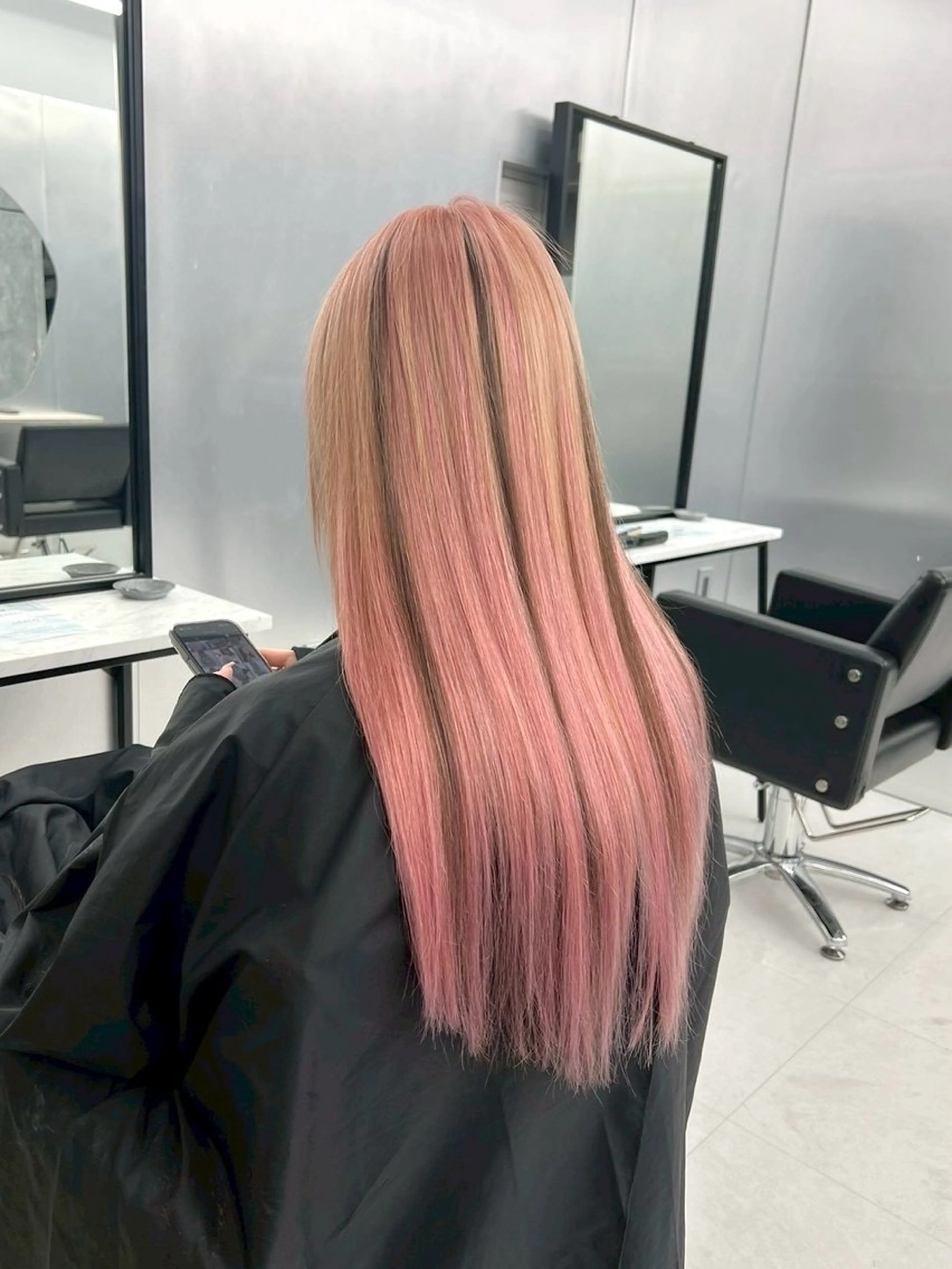 カラー 🦋ハイトーン×ア レンジ💫Leenaのヘアスタイル