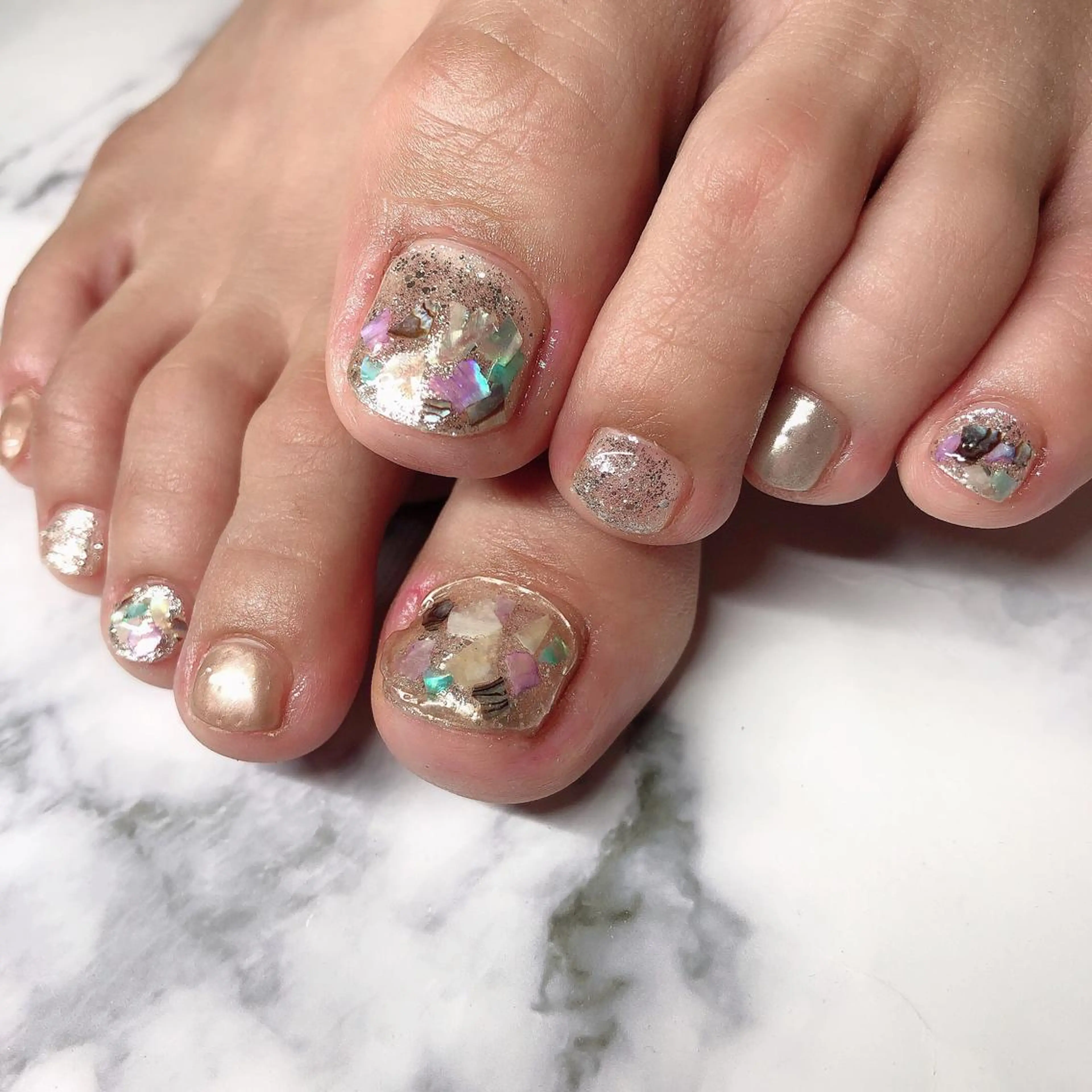 ロング カラー ヘアアレンジ キッズ ネイル マツエク・マツパ 福田 加奈のネイルデザイン