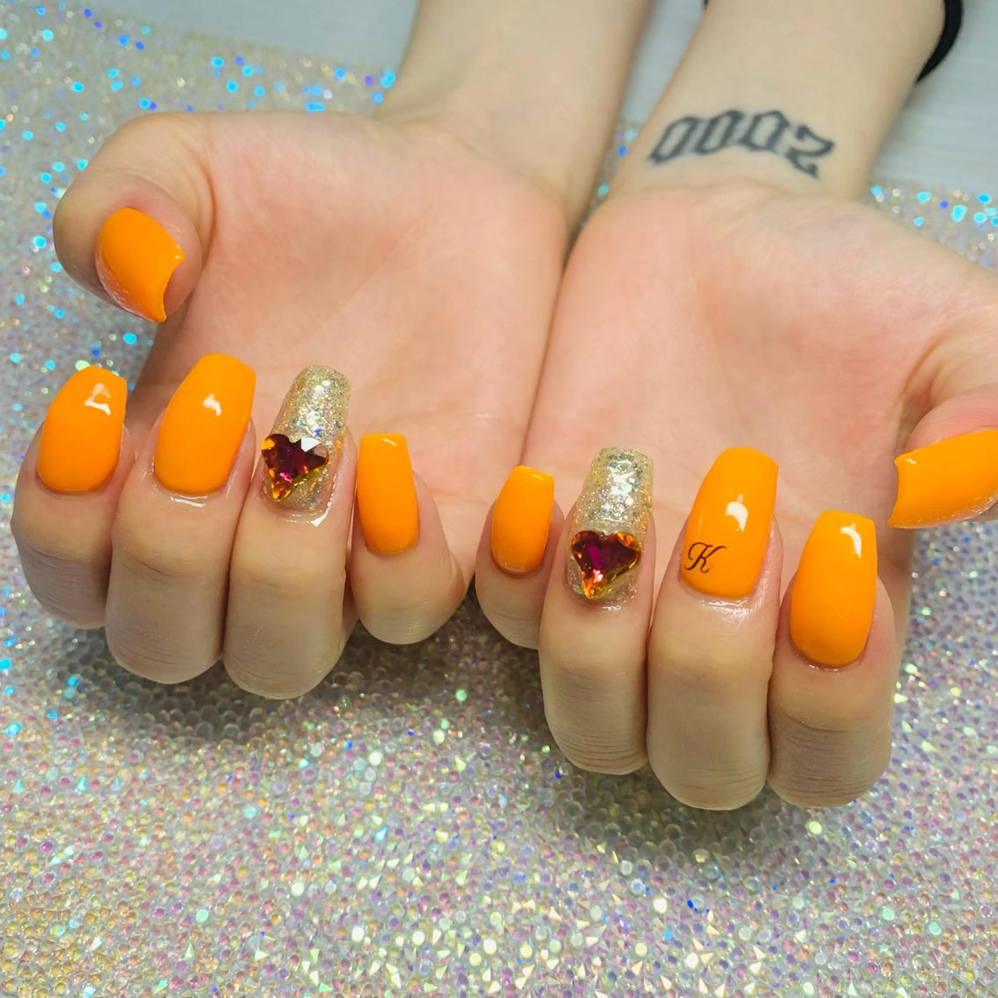 ネイル ジェルネイル ハート キラキラネイル ラメ(グリッター) オレンジ Nail&Eye Spina 琴美のマツエク・マツパデザイン