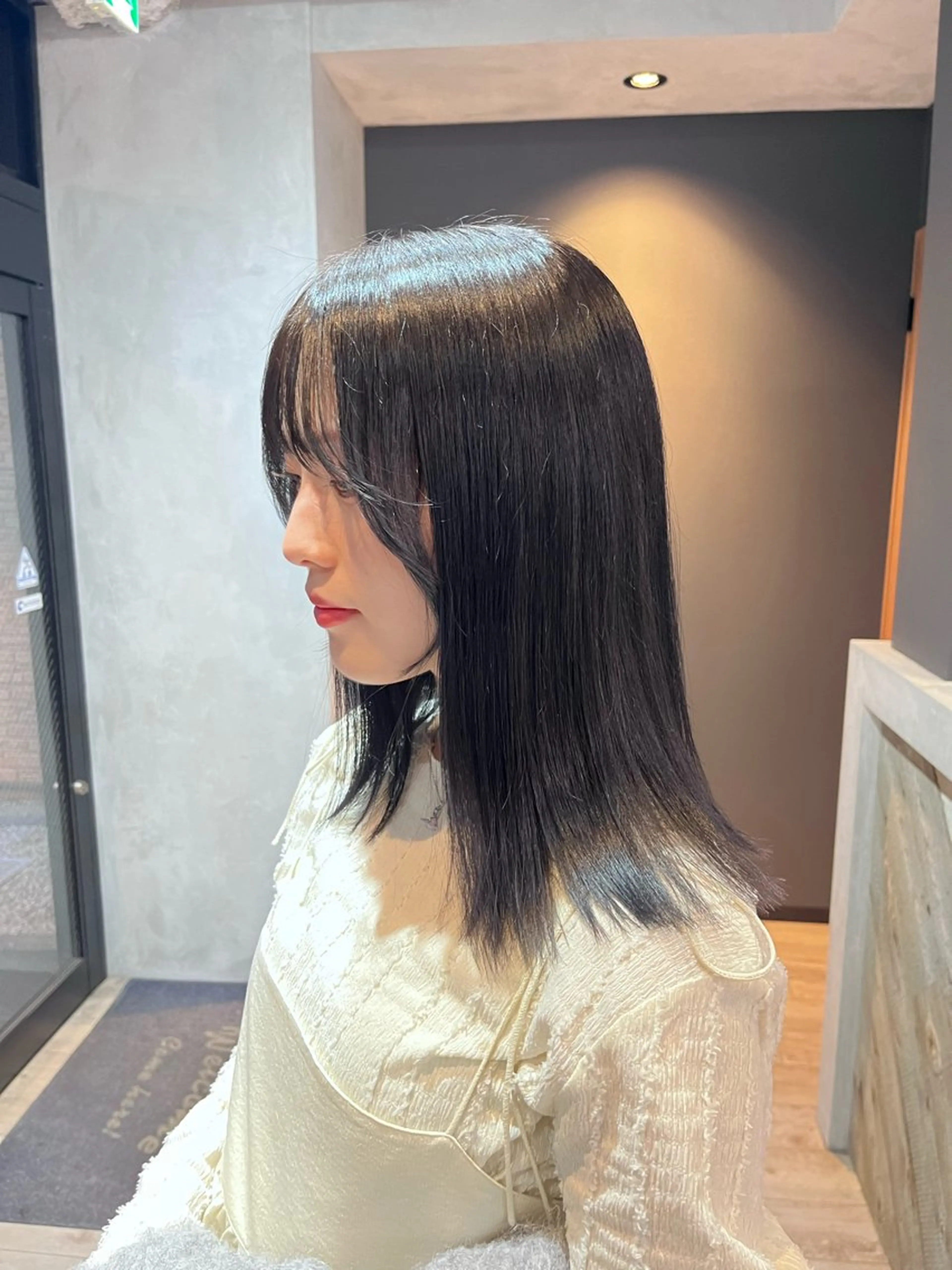 ミディアム 縮毛矯正 カット ヘアカラー 縮毛矯正 トリートメント 多河 遥のヘアスタイル