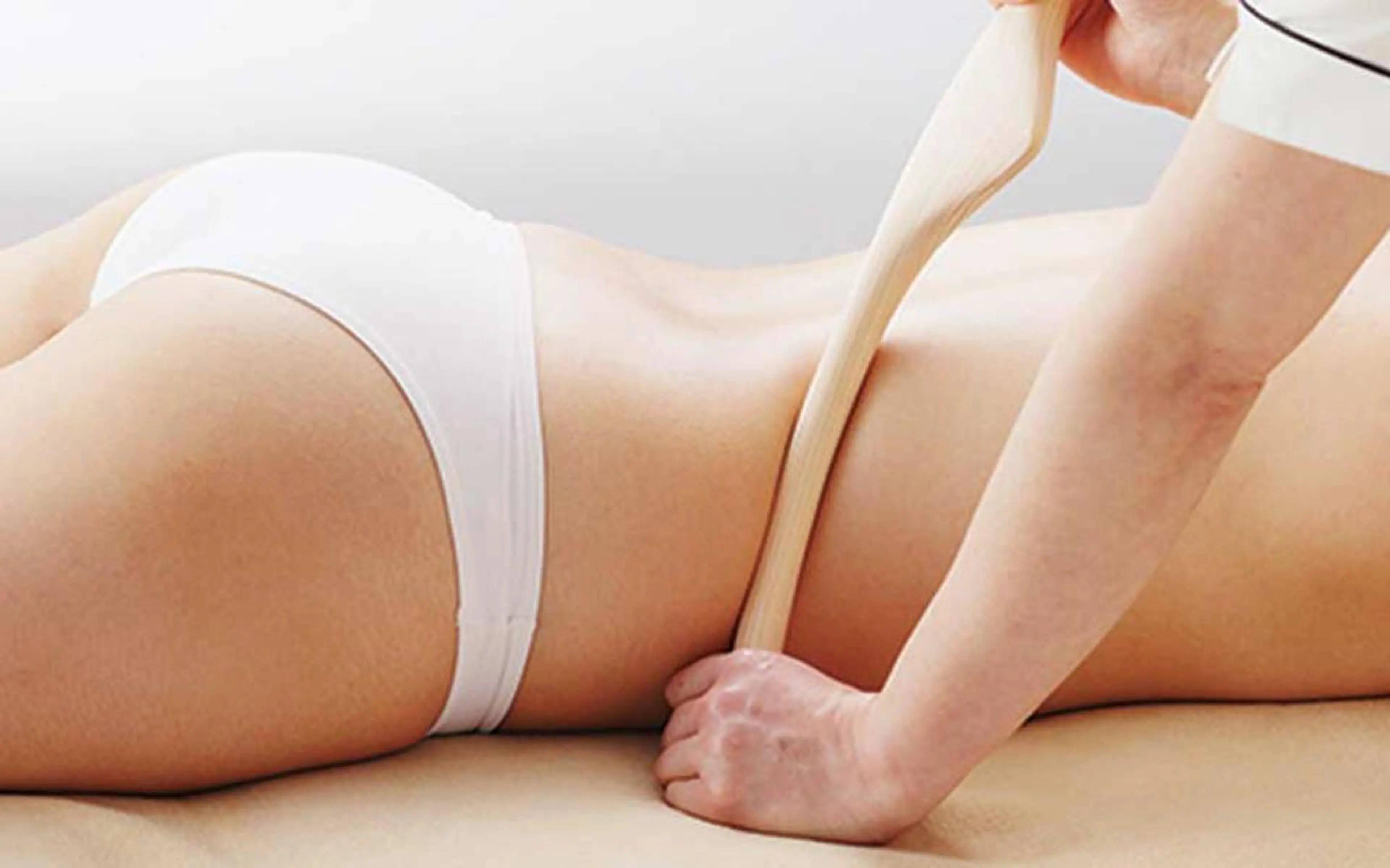 一回で-10cm痩身コース♡キャビテーション+ラジオ波+吸引で💕美しいボディラインを実現💫🌹の写真