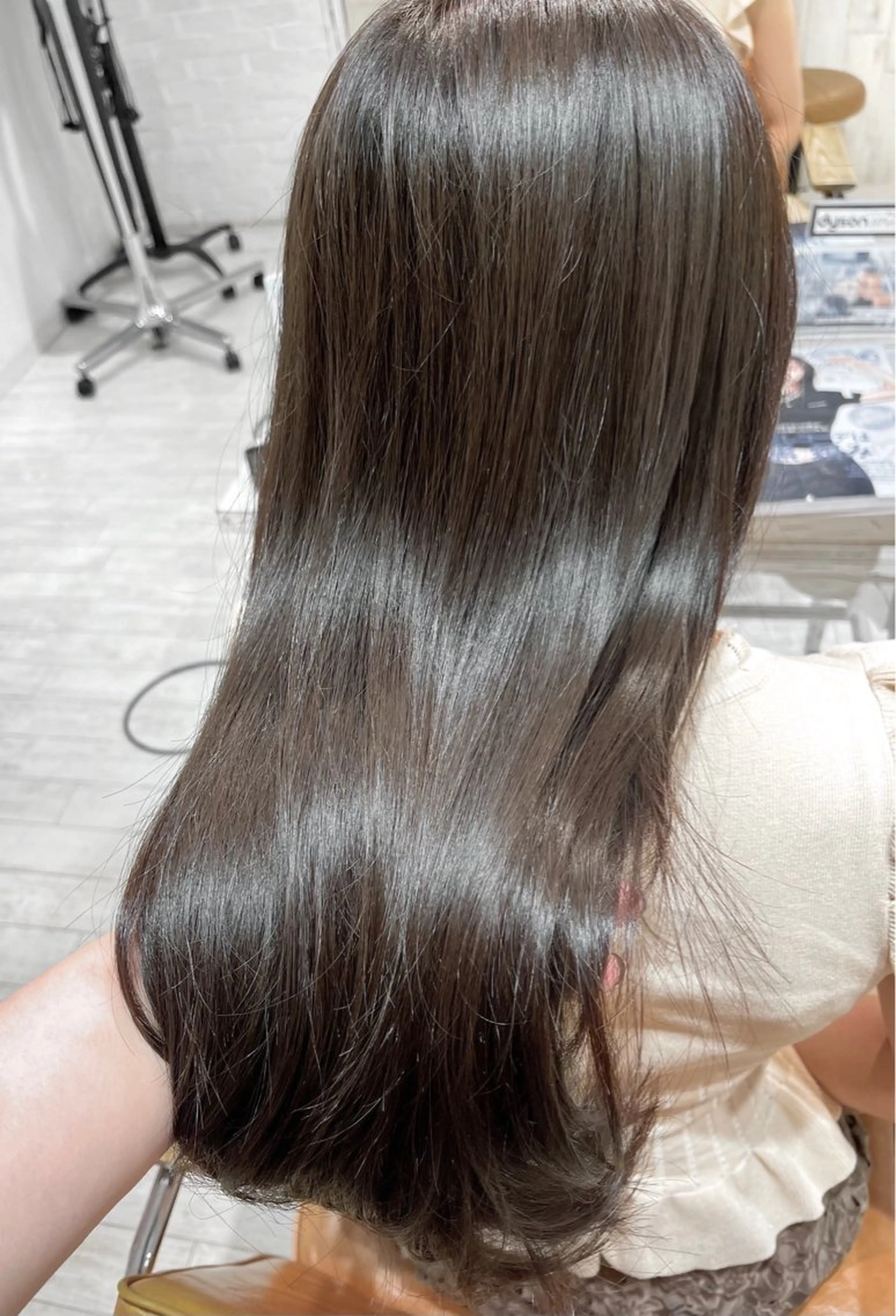 ロング カラー アッシュ 透明感カラー ミント カット ヘアカラー 【韓国ヘア×透明感 カラー】笹谷 莉未のヘアスタイル