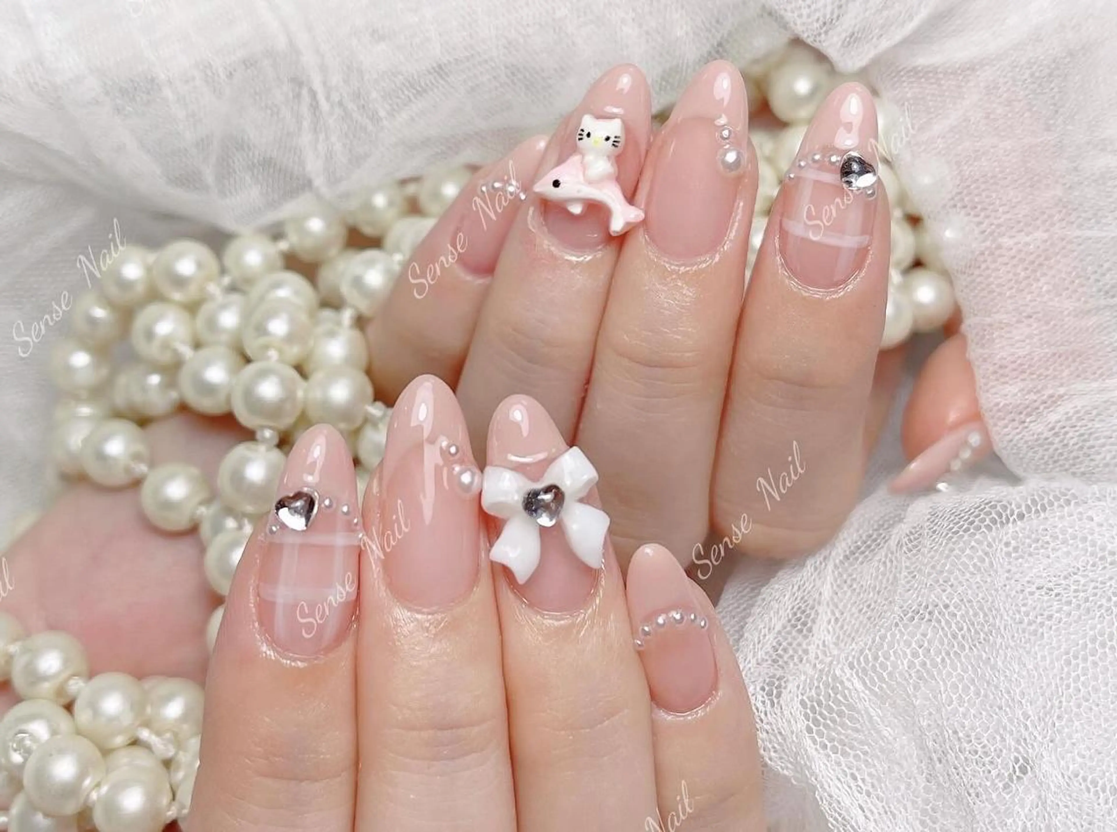 ネイル Queening 🦋のネイルデザイン
