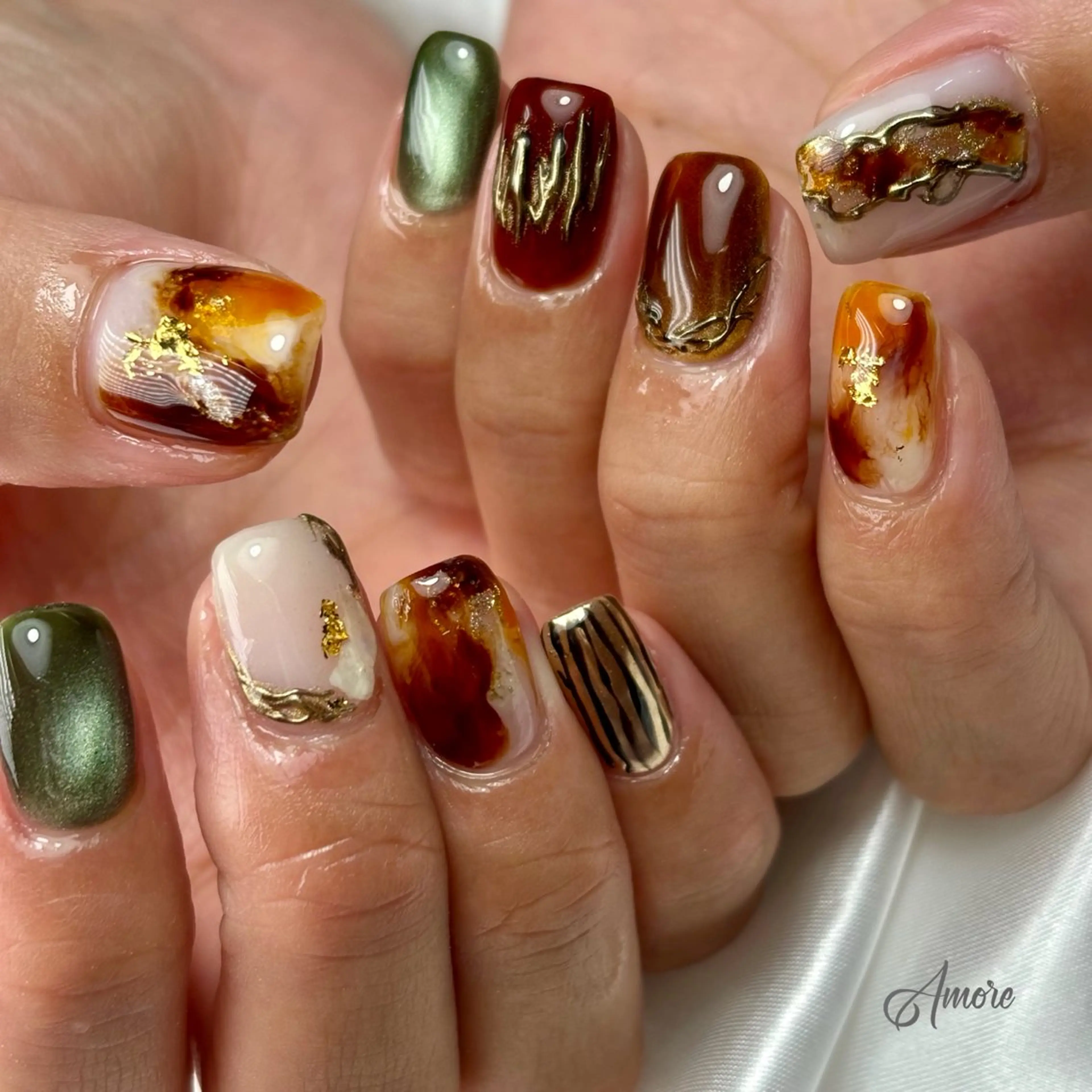 ネイル ジェルネイル キラキラネイル 韓国ネイル マグネットネイル パラジェル You kyehwaのネイルデザイン