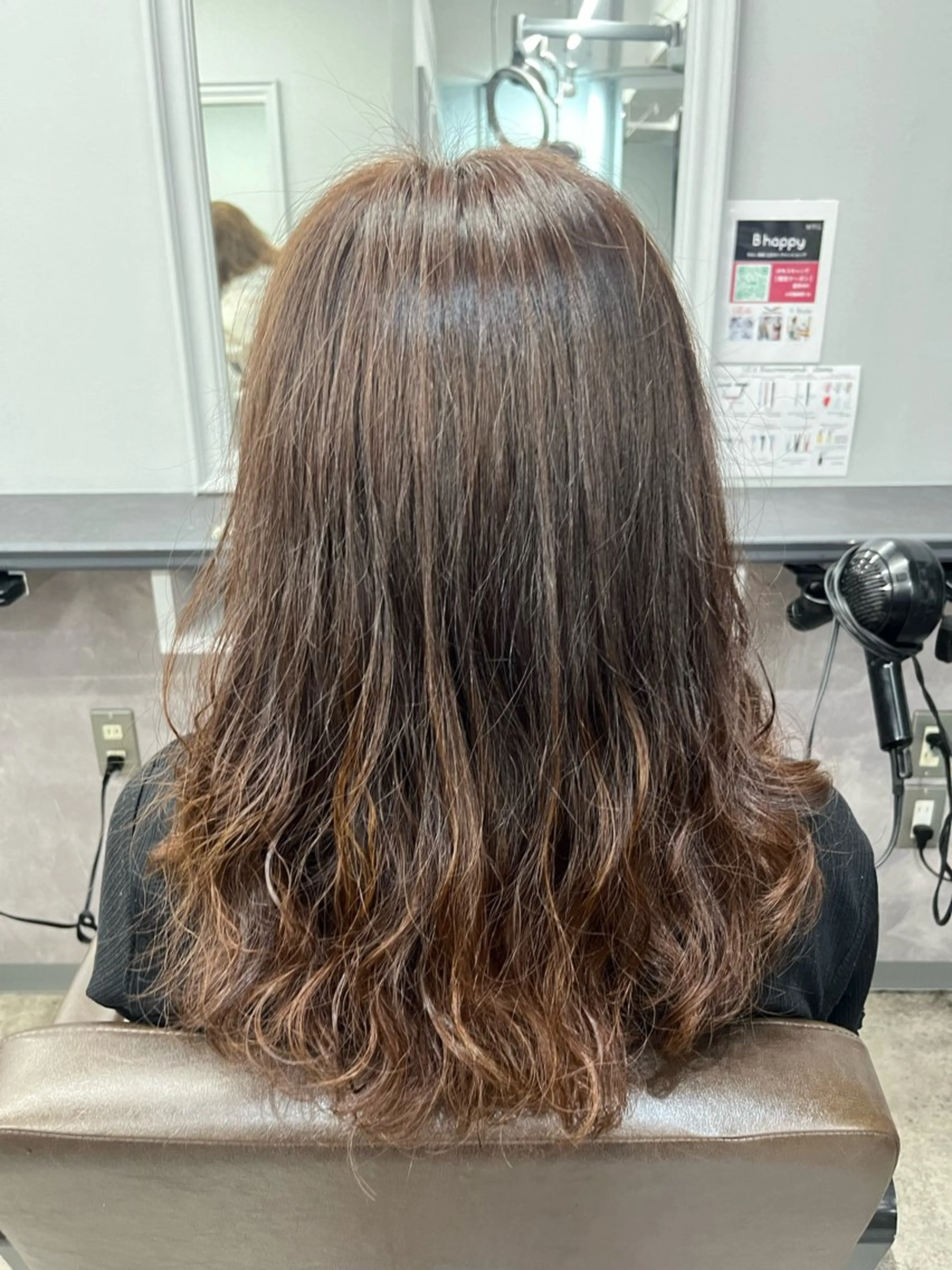 ロング パーマ 山口 詩織のヘアスタイル