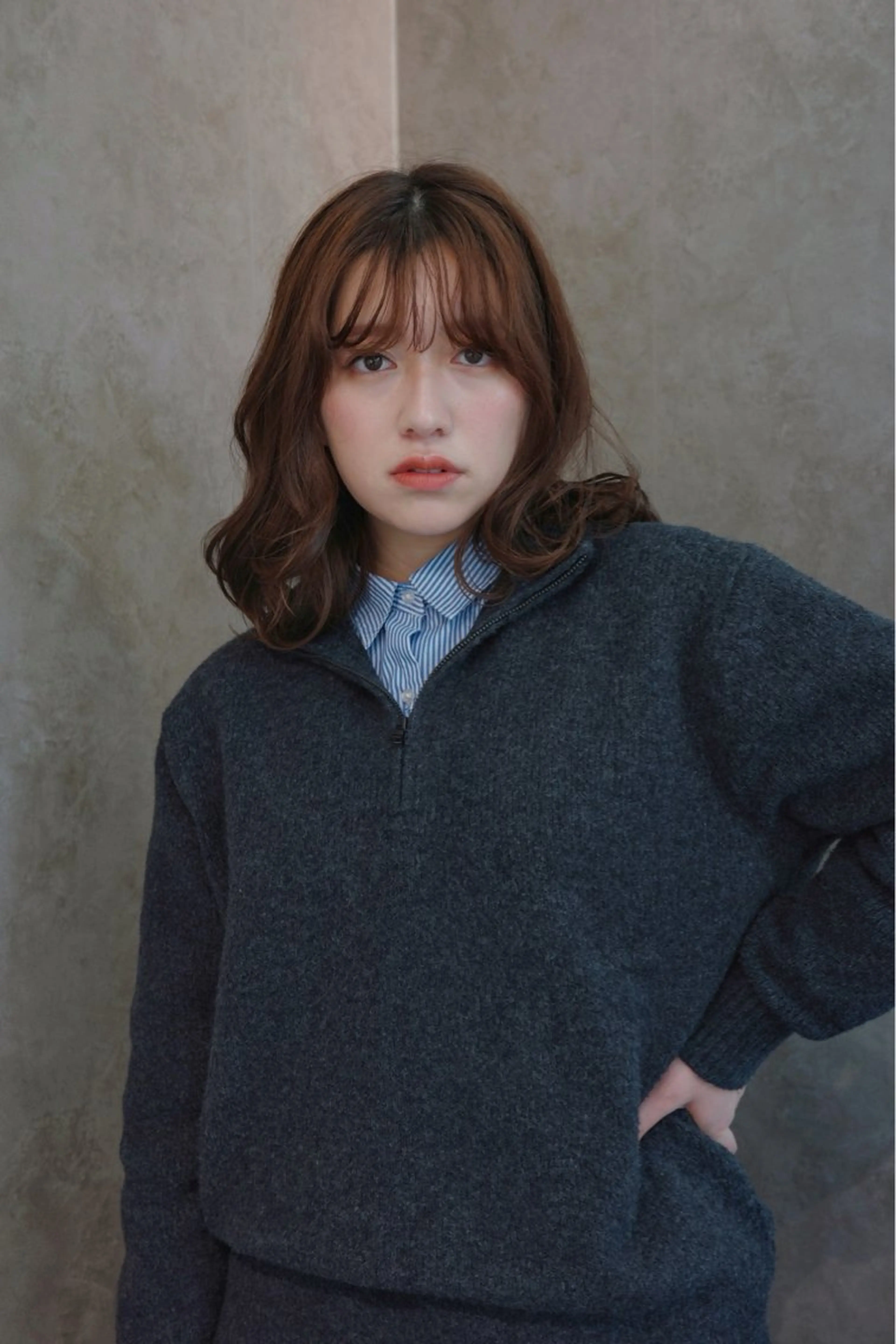 ミディアム ハイライト 髪質改善 韓国風ヘア レイヤーカット 縮毛矯正 カット ヘアカラー ヨシムラ リオのヘアスタイル